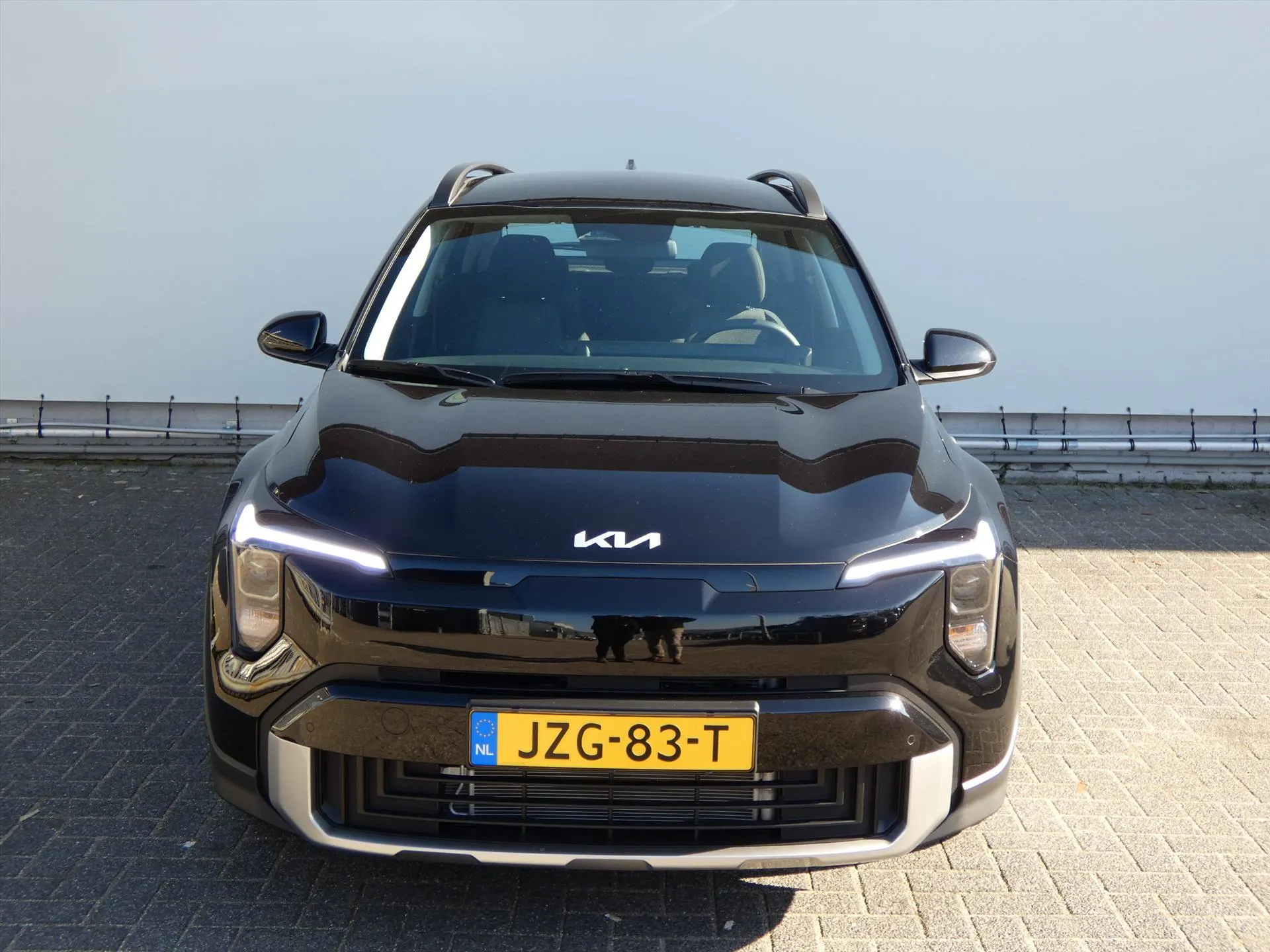Kia Stonic met kenteken JZG-83-T – achteraanzicht