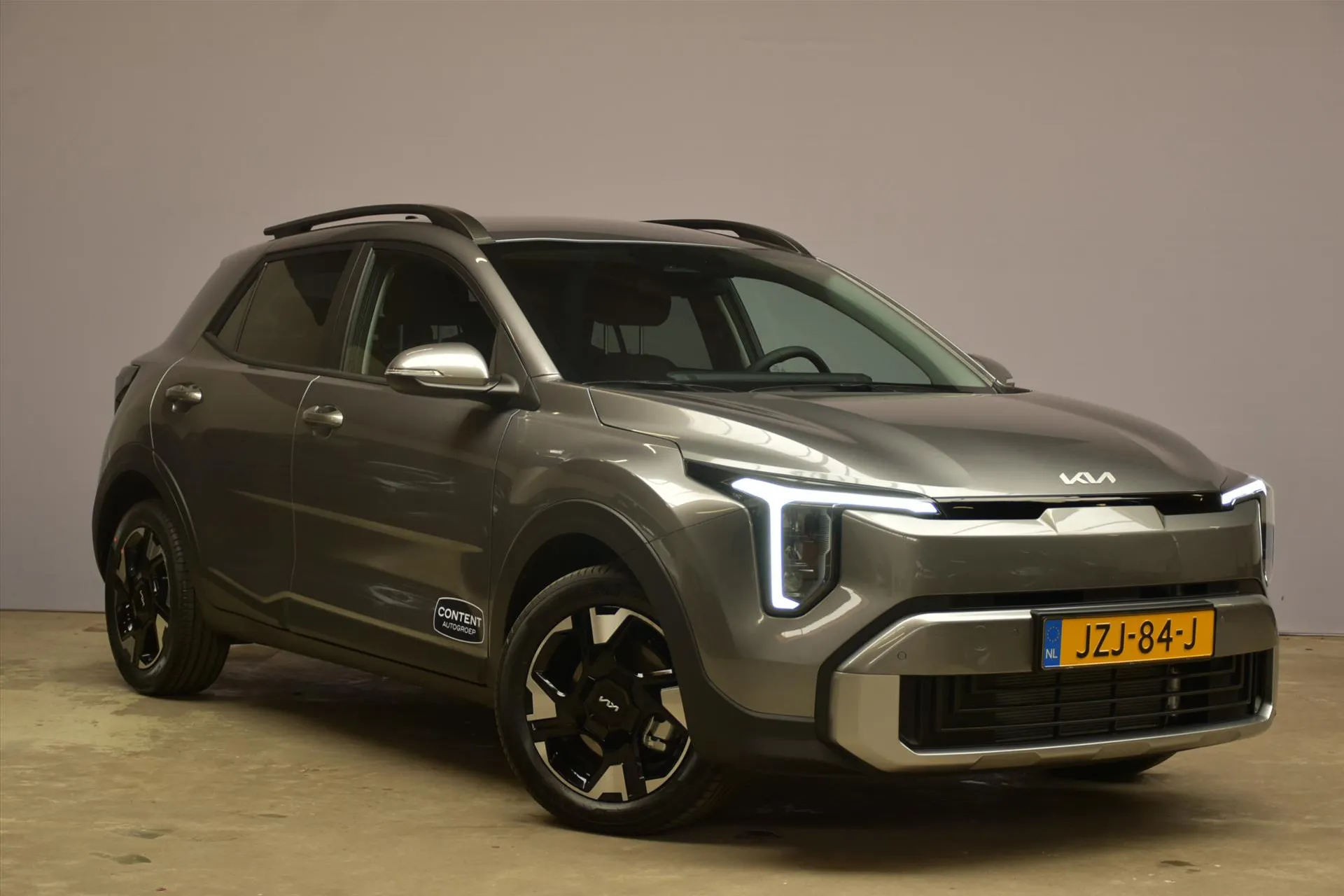 Kia Stonic met kenteken JZJ-84-J – dashboard