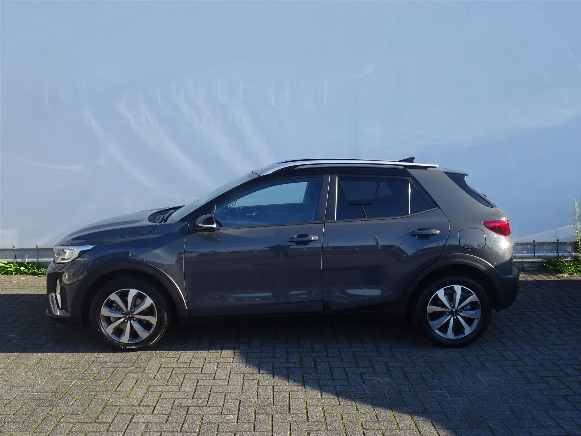 Kia Stonic met kenteken K-086-PB – dashboard