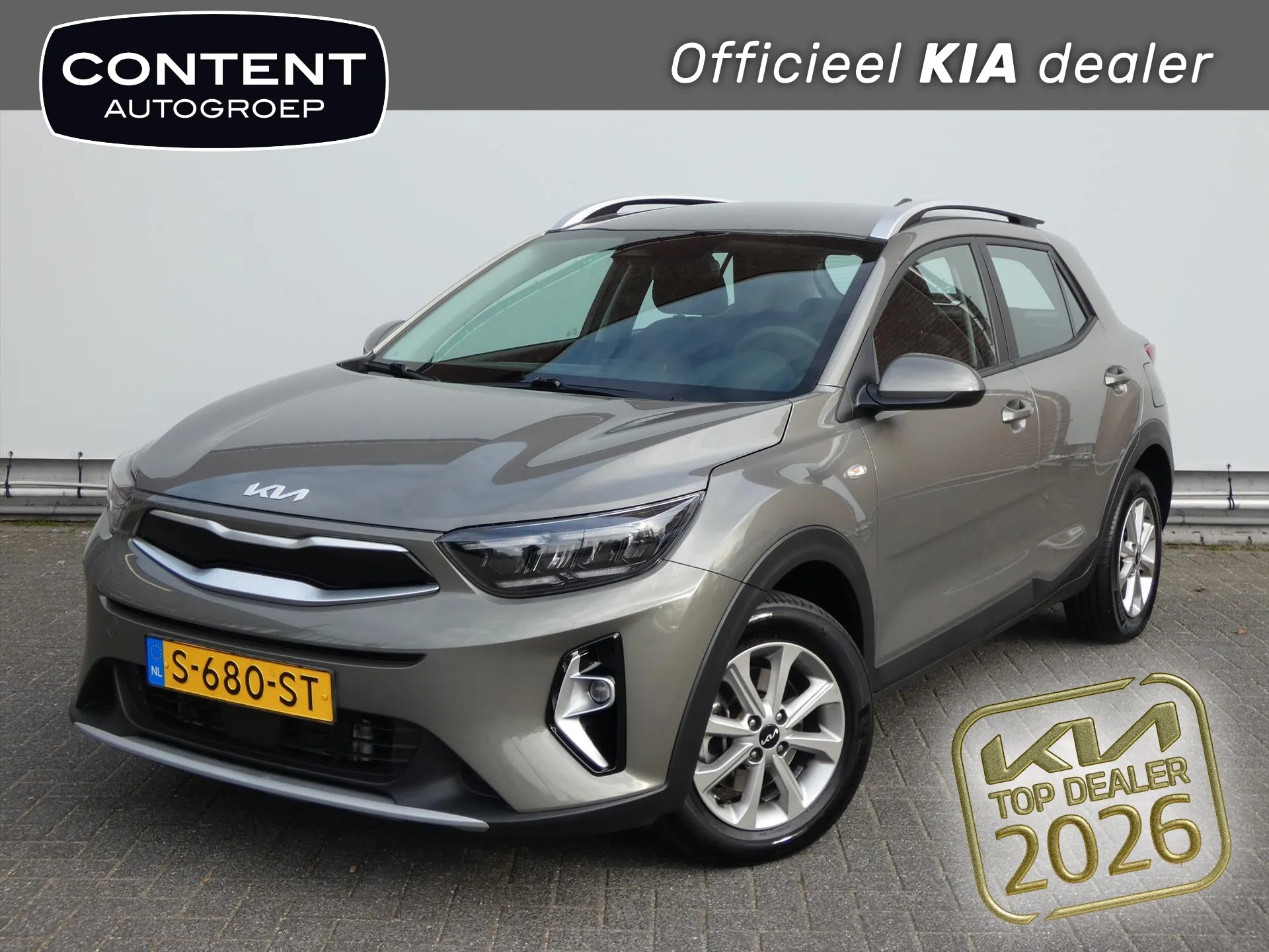 Kia Stonic met kenteken S-680-ST – vooraanzicht
