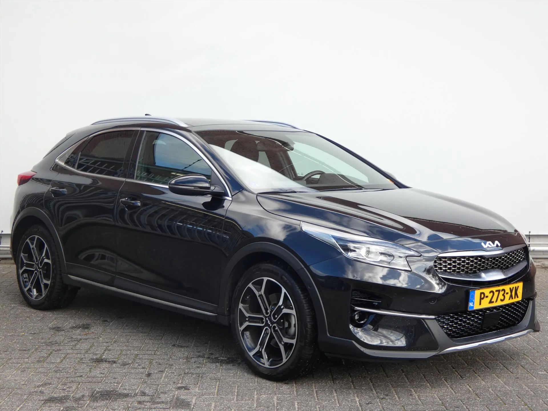 Kia Xceed met kenteken P-273-XK – interieur