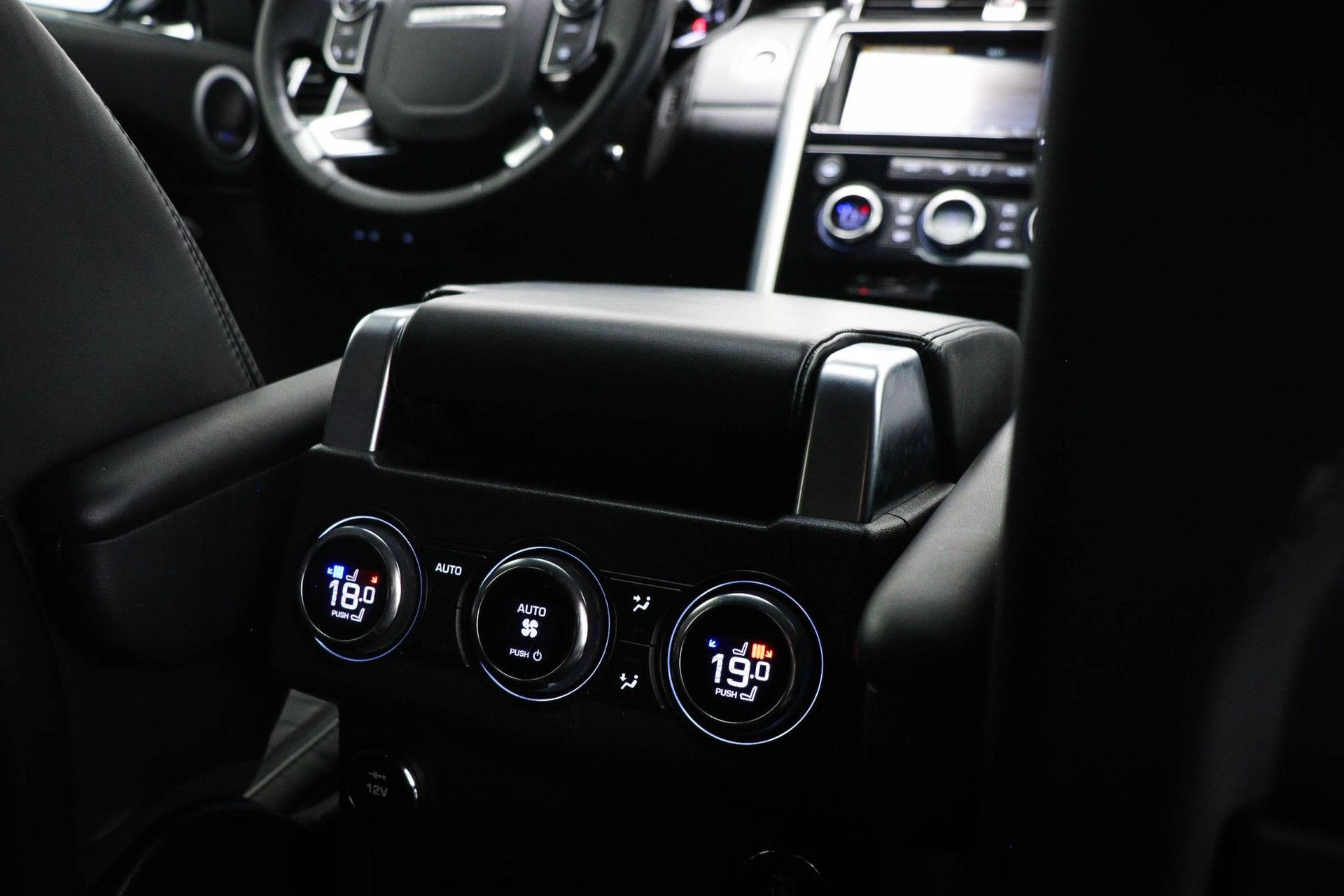 Land Rover RoverDiscovery met kenteken Z-241-NZ – interieur