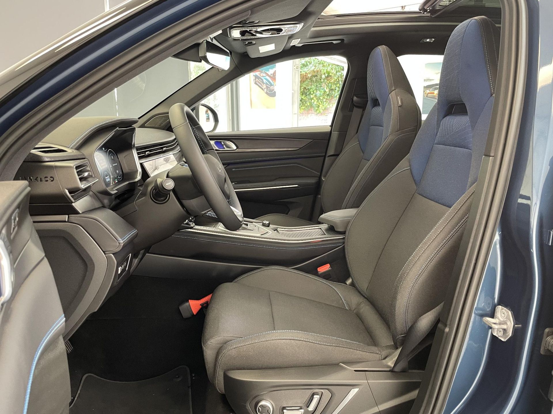 Lynk & Co &Co01 met kenteken X-540-VT – dashboard