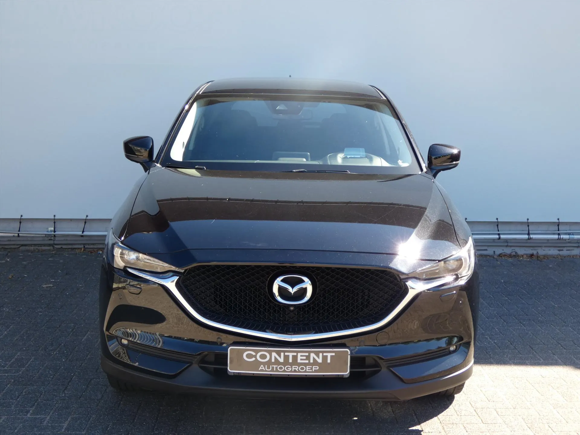 Mazda CX-5 met kenteken KFG-52-R – achteraanzicht