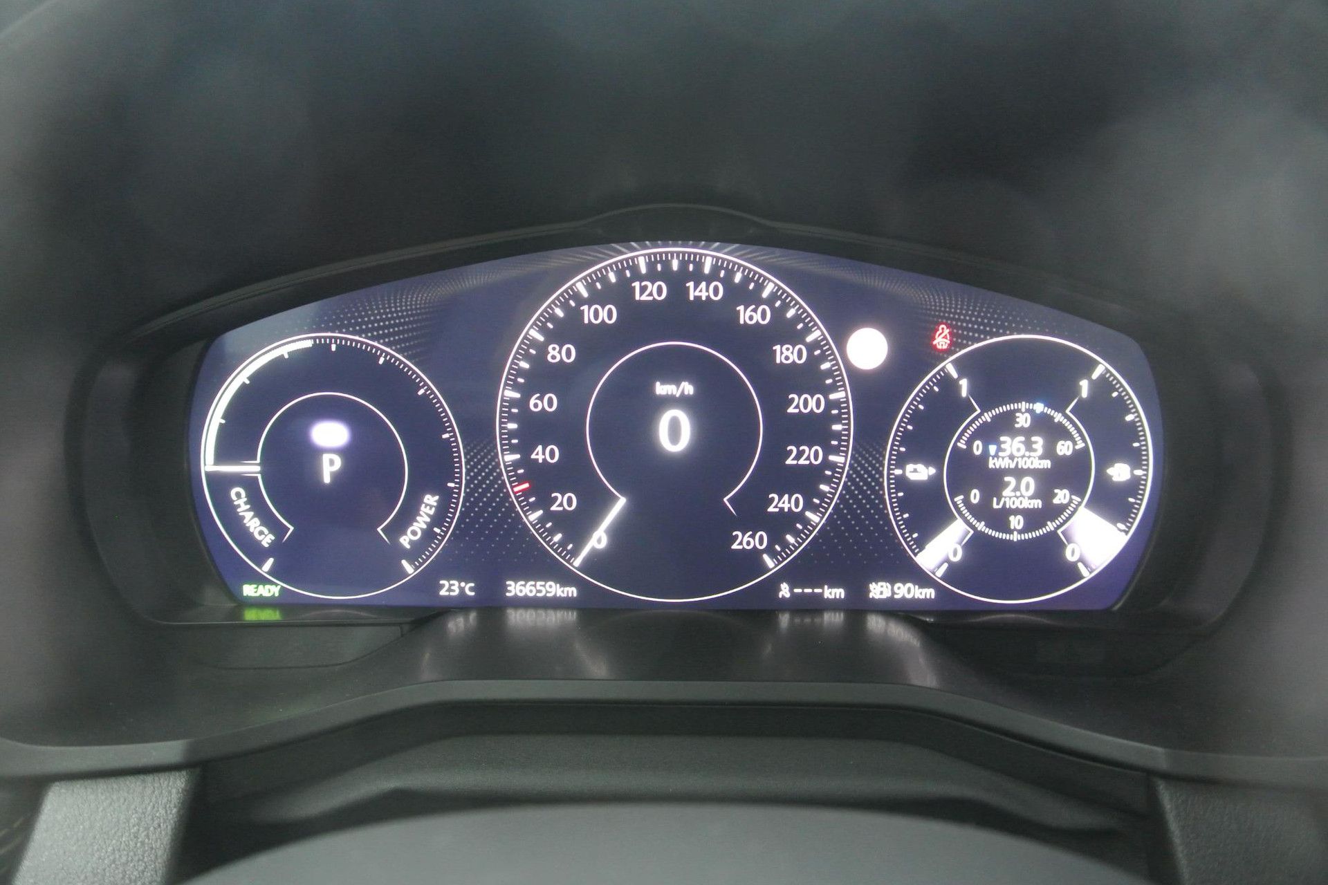 Mazda CX-80 met kenteken KHN-89-G – dashboard