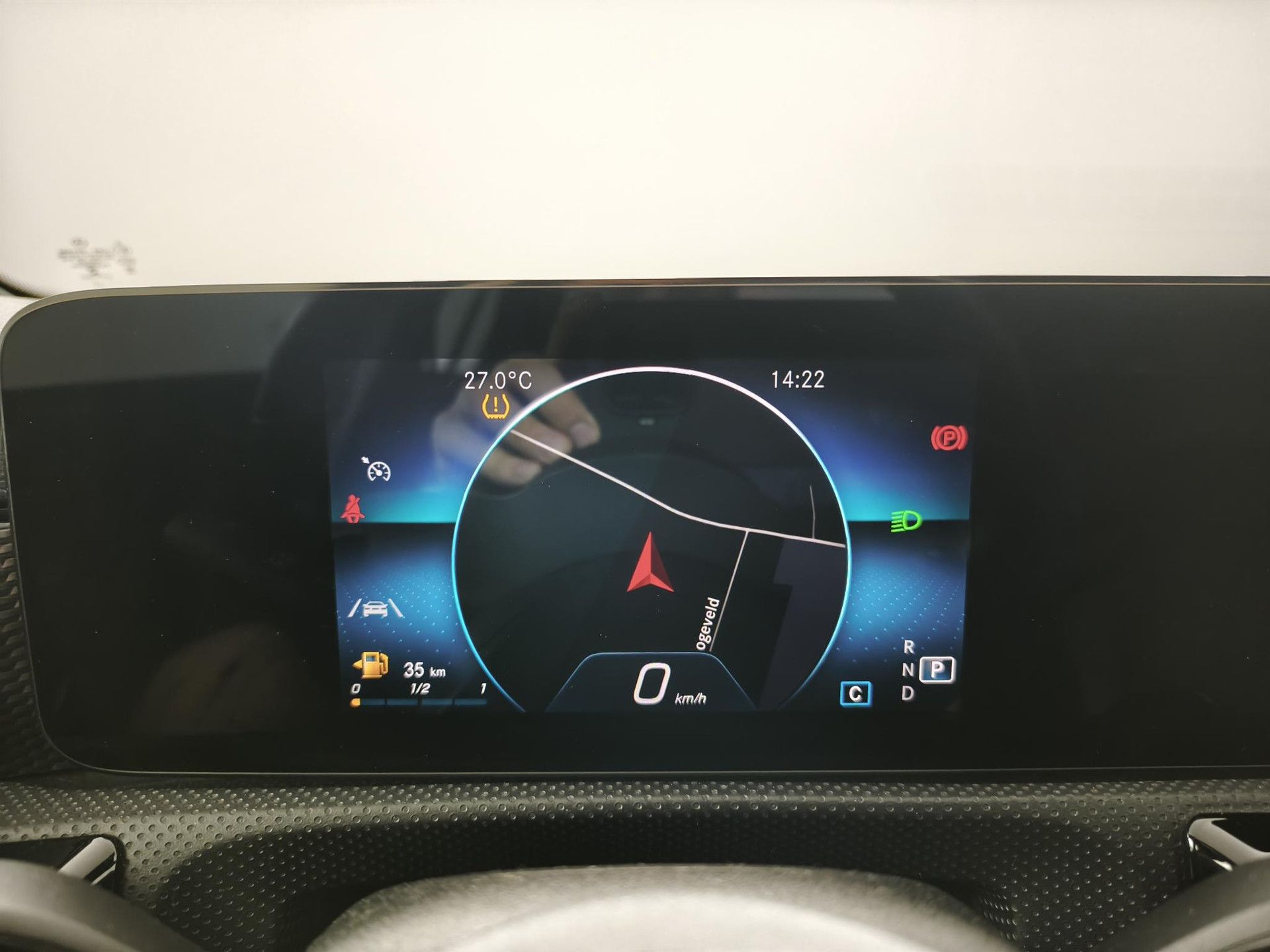 Mercedes-Benz A-Klasse met kenteken P-389-SR – dashboard