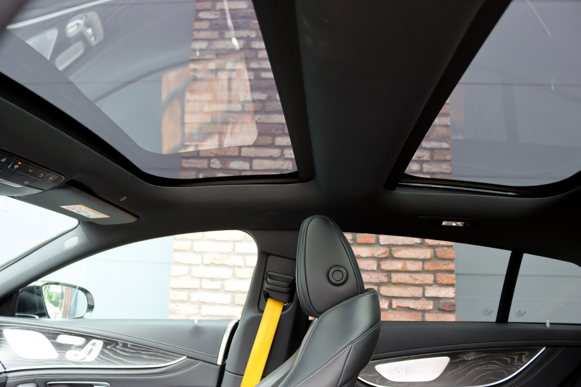 Mercedes-Benz AMG-GT – dashboard
