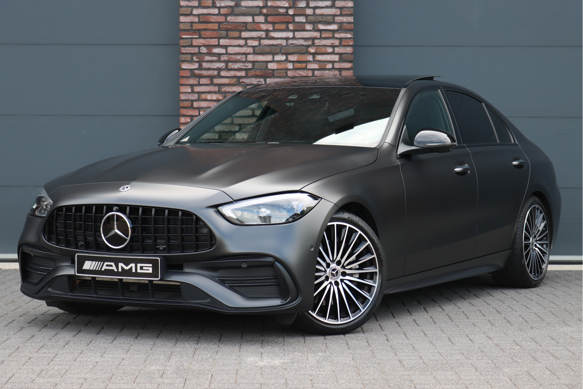 Mercedes-Benz C-Klasse – vooraanzicht