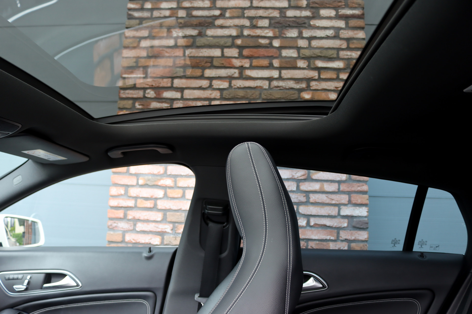 Mercedes-Benz CLA – dashboard
