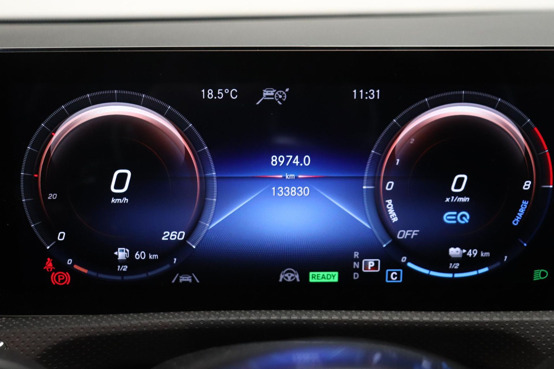 Mercedes-Benz CLA met kenteken R-662-BS – dashboard