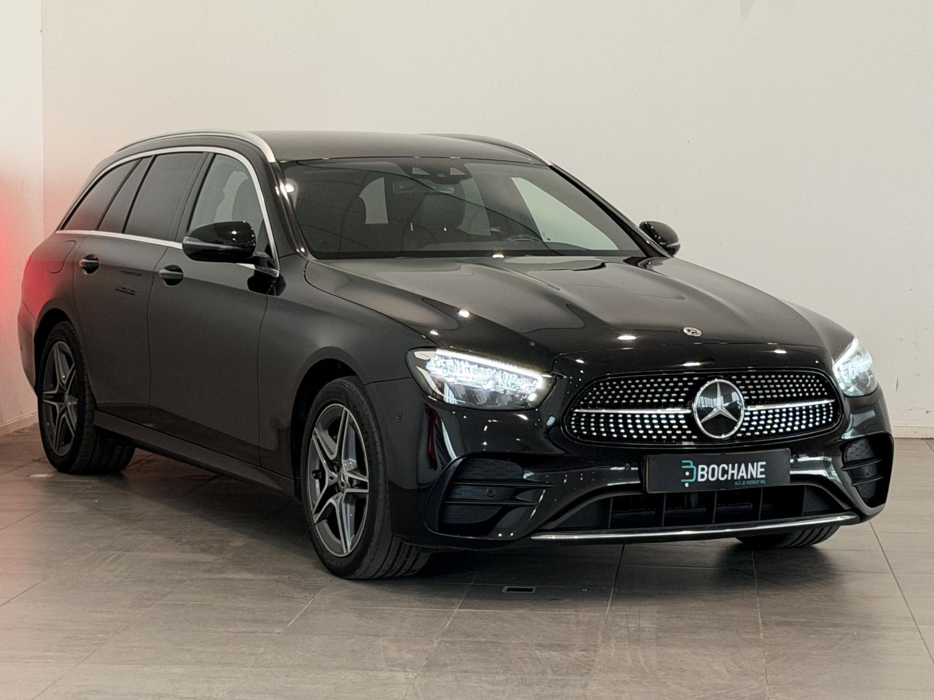 Mercedes-Benz E-Klasse met kenteken KNJ-79-Z – detailfoto