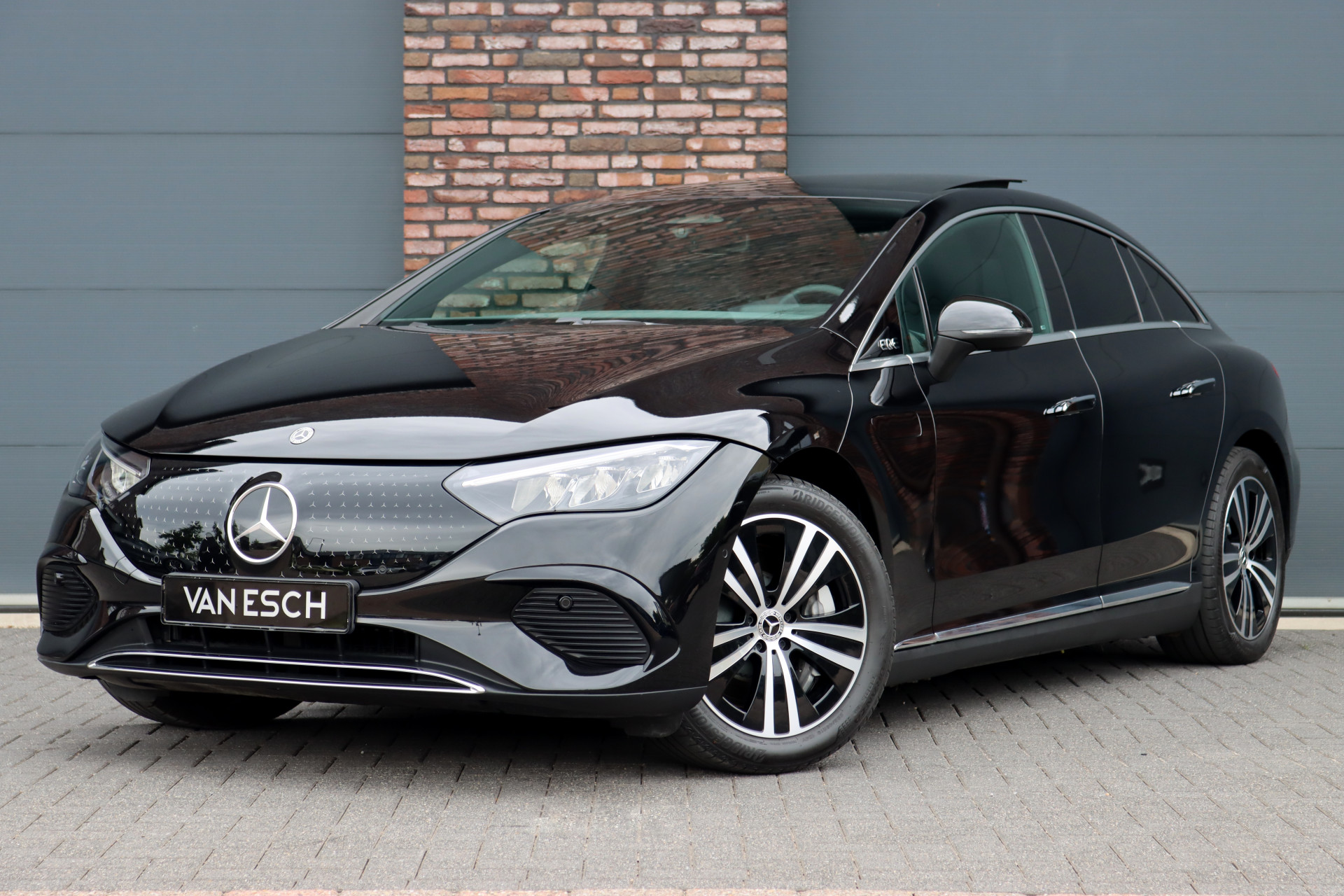 Mercedes-Benz EQE – vooraanzicht