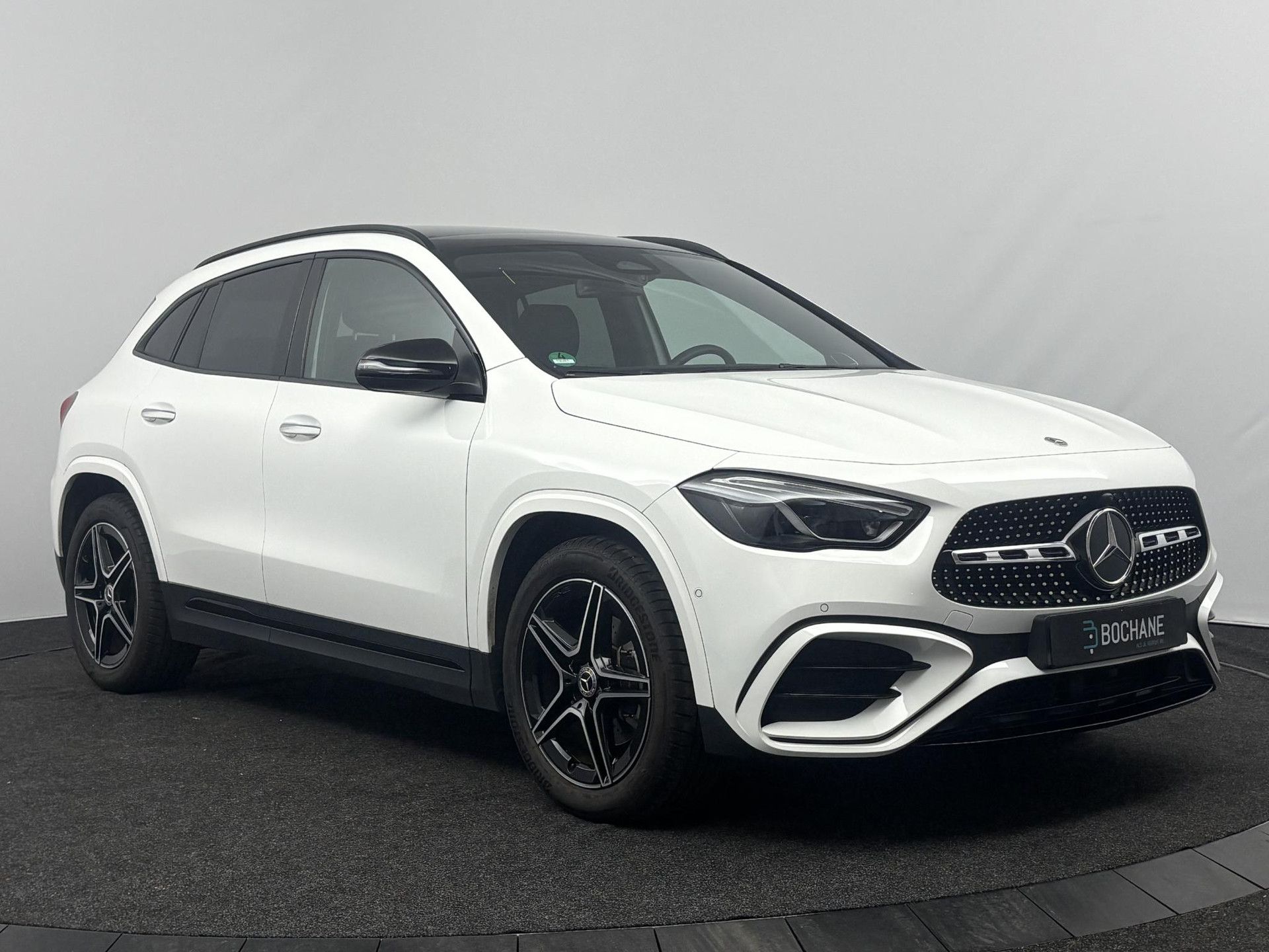 Mercedes-Benz GLA met kenteken GGZ-29-G – detailfoto