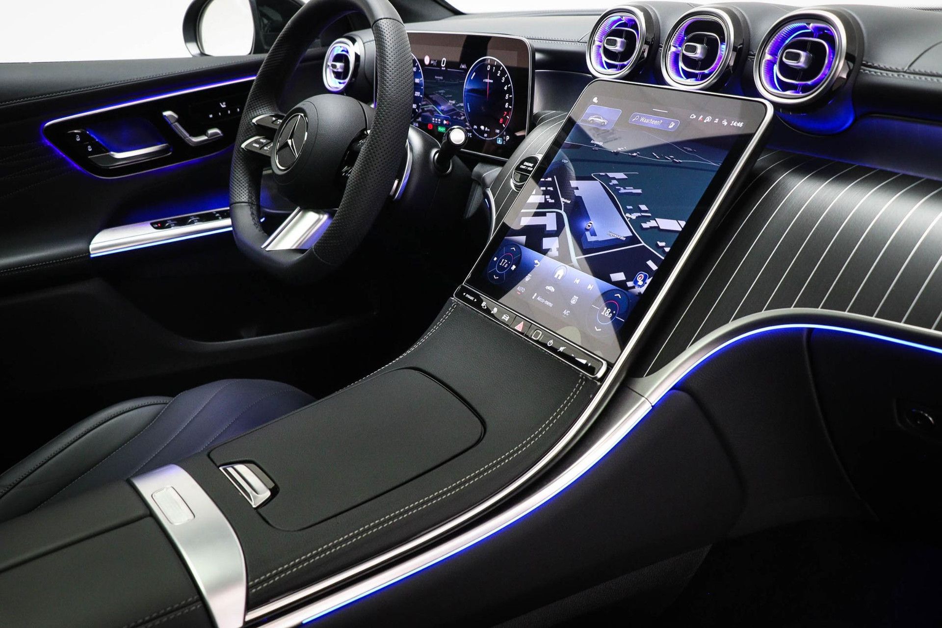 Mercedes-Benz GLC met kenteken JHL-79-V – interieur