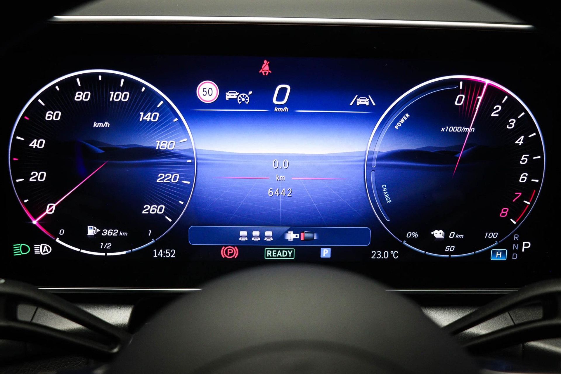 Mercedes-Benz GLC met kenteken JHL-79-V – detailfoto