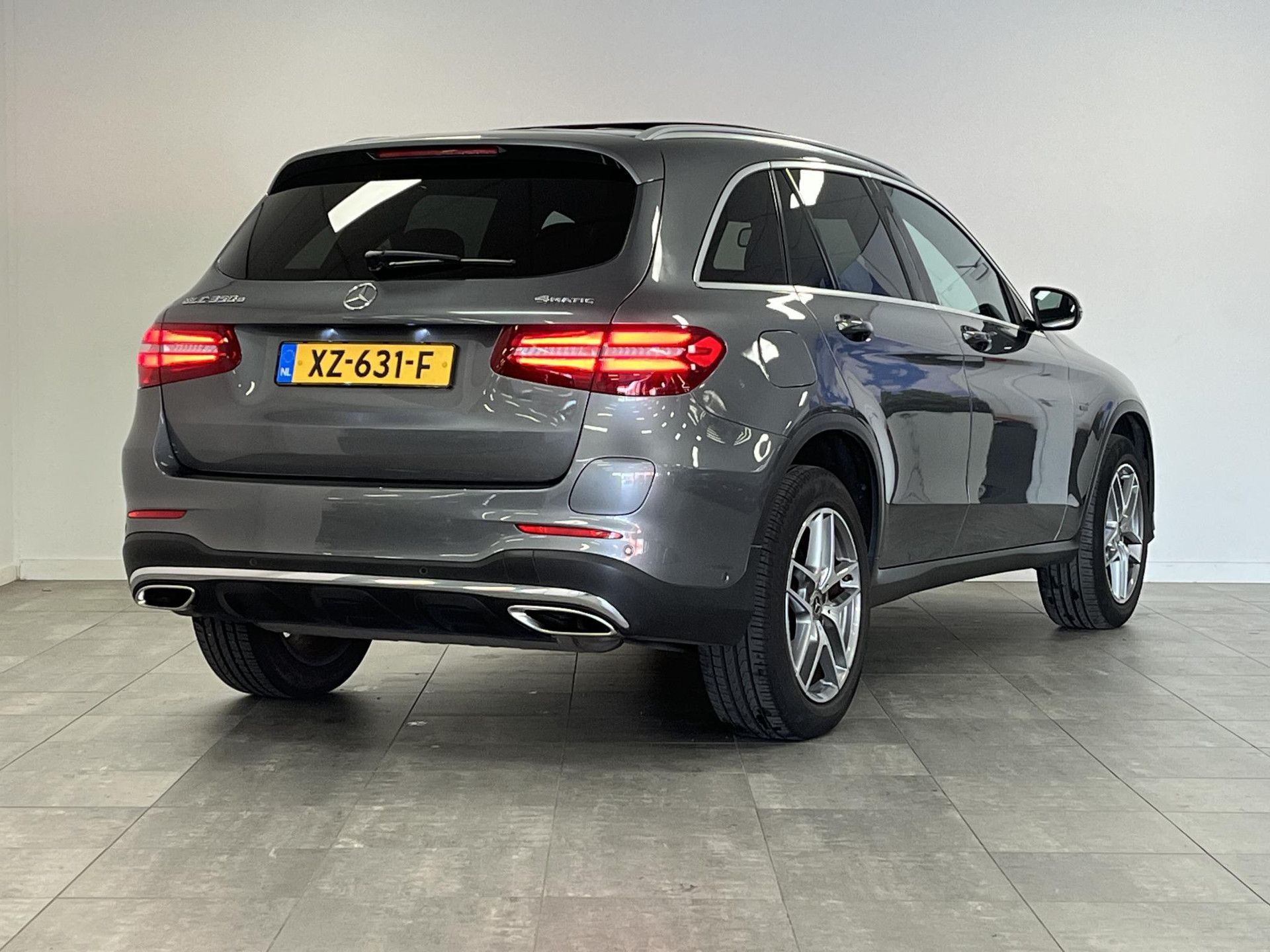 Mercedes-Benz GLC met kenteken XZ-631-F – achteraanzicht