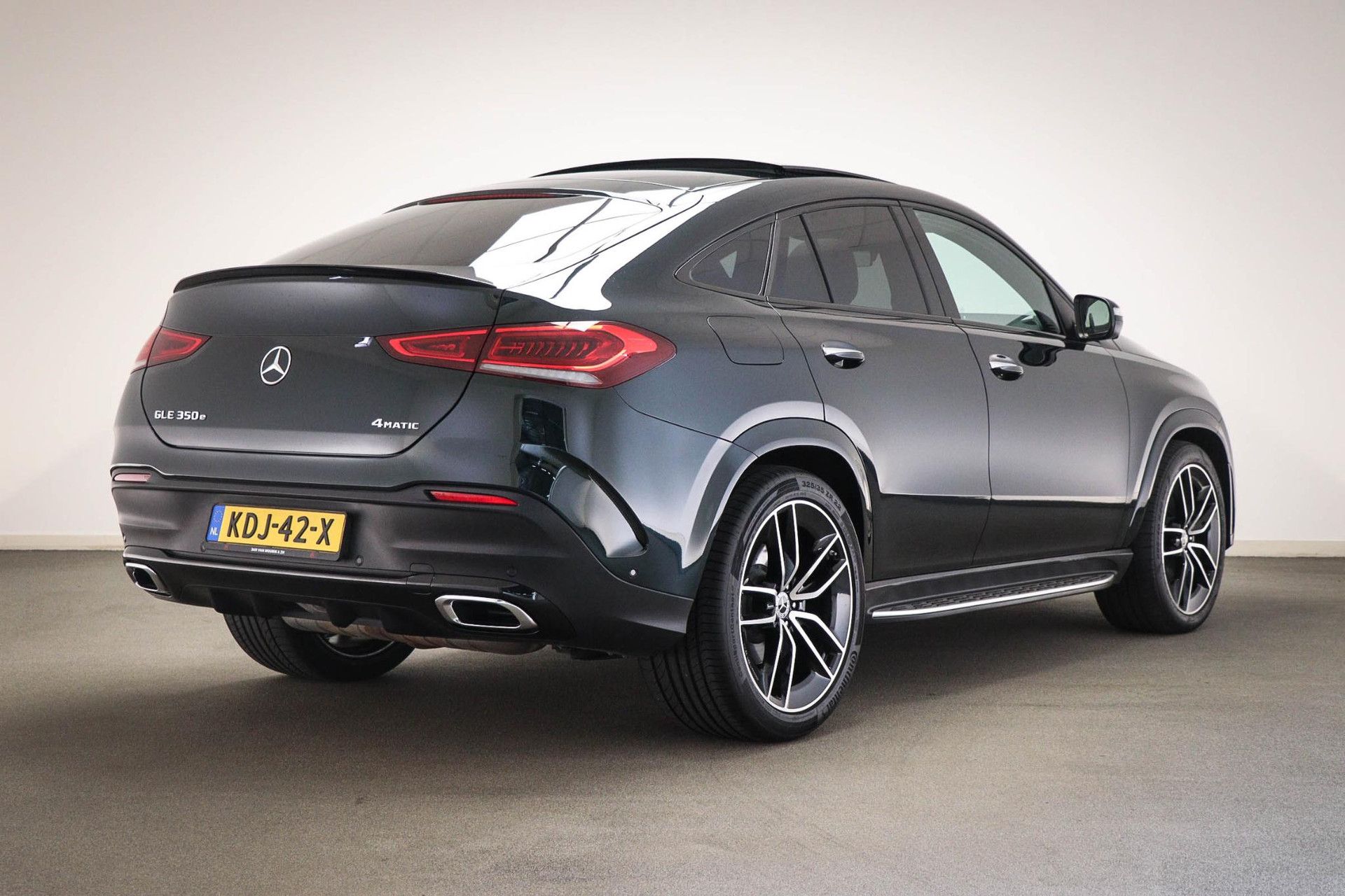 Mercedes-Benz GLE met kenteken KDJ-42-X – interieur