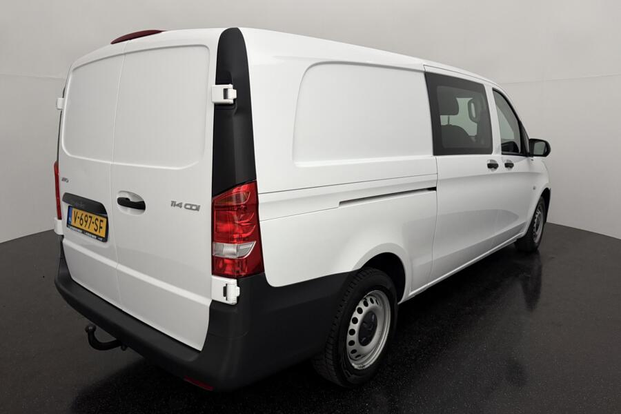 Mercedes-Benz Vito met kenteken V-697-SF – interieur