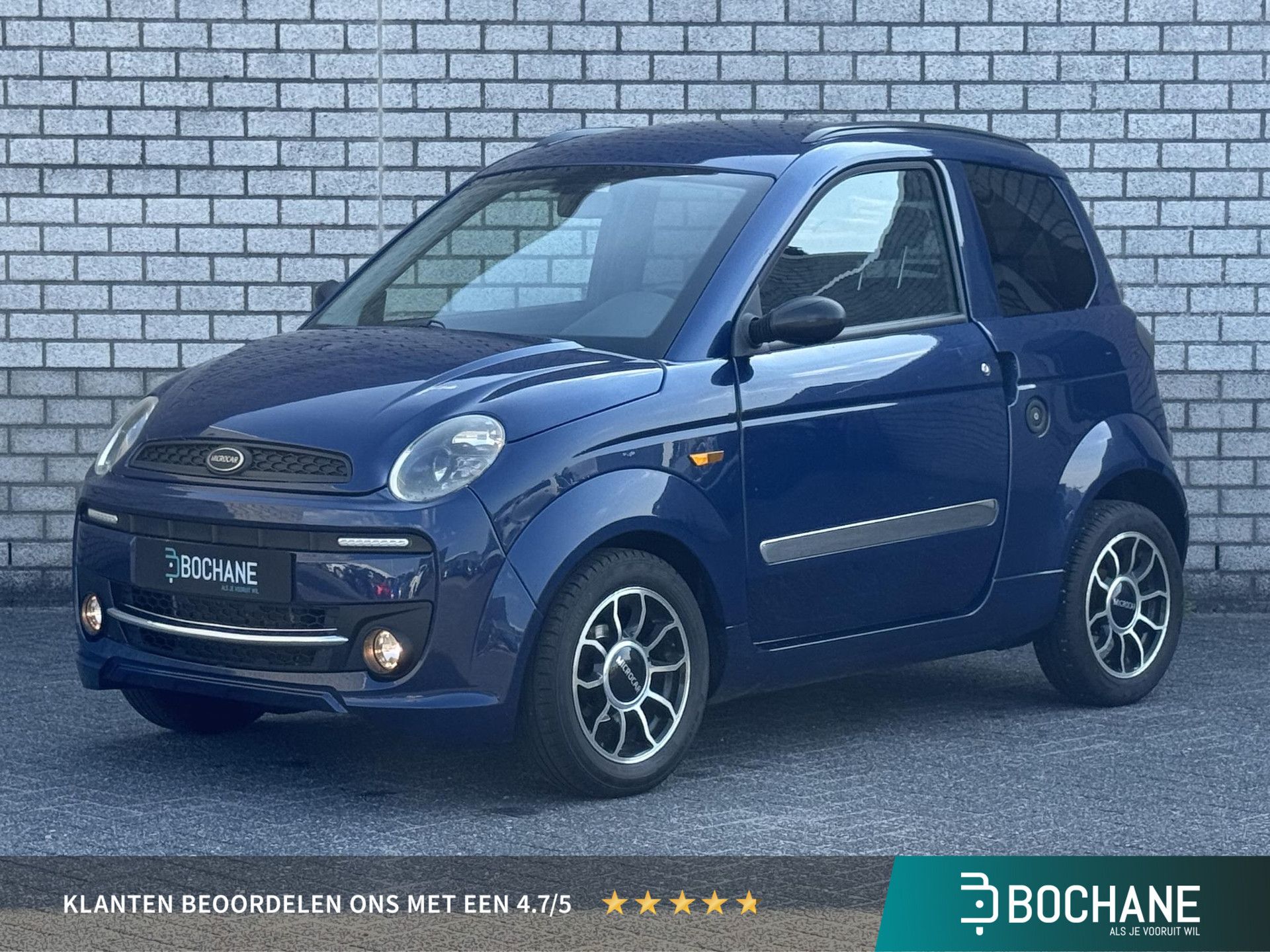 Microcar M.go met kenteken DVS-24-Z – vooraanzicht
