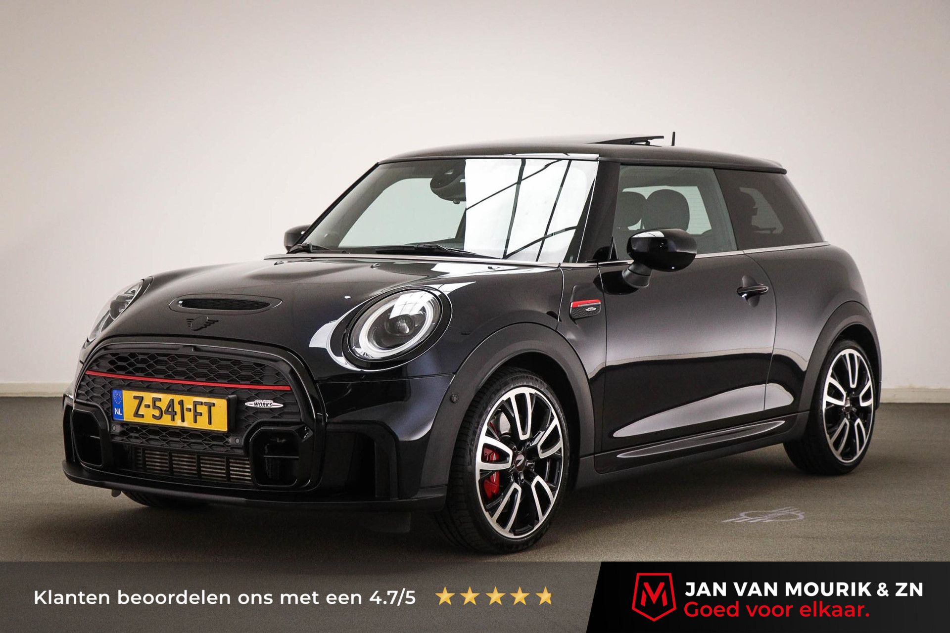 MINI 3-Deurs met kenteken Z-541-FT – vooraanzicht