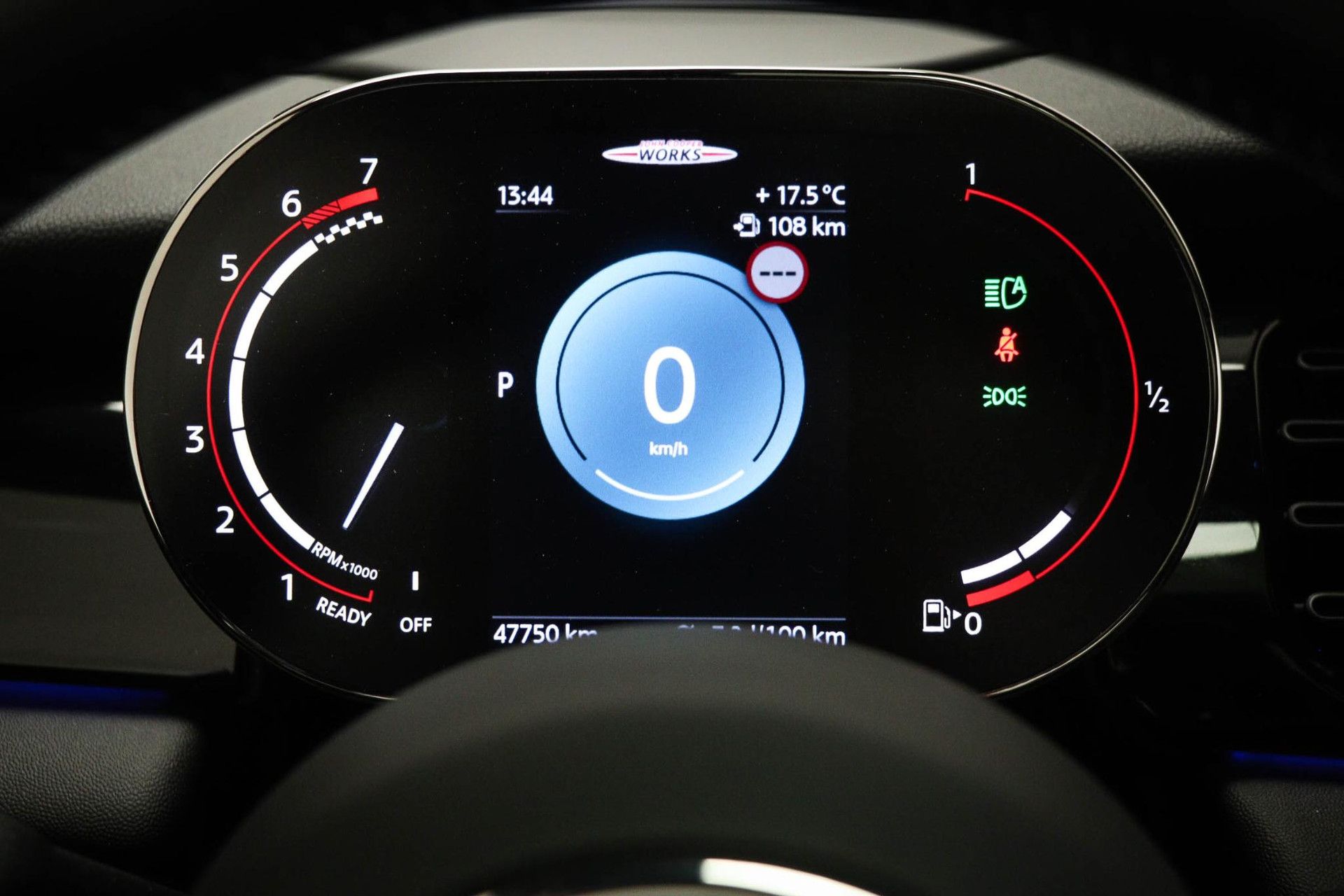 MINI 3-Deurs met kenteken Z-541-FT – detailfoto