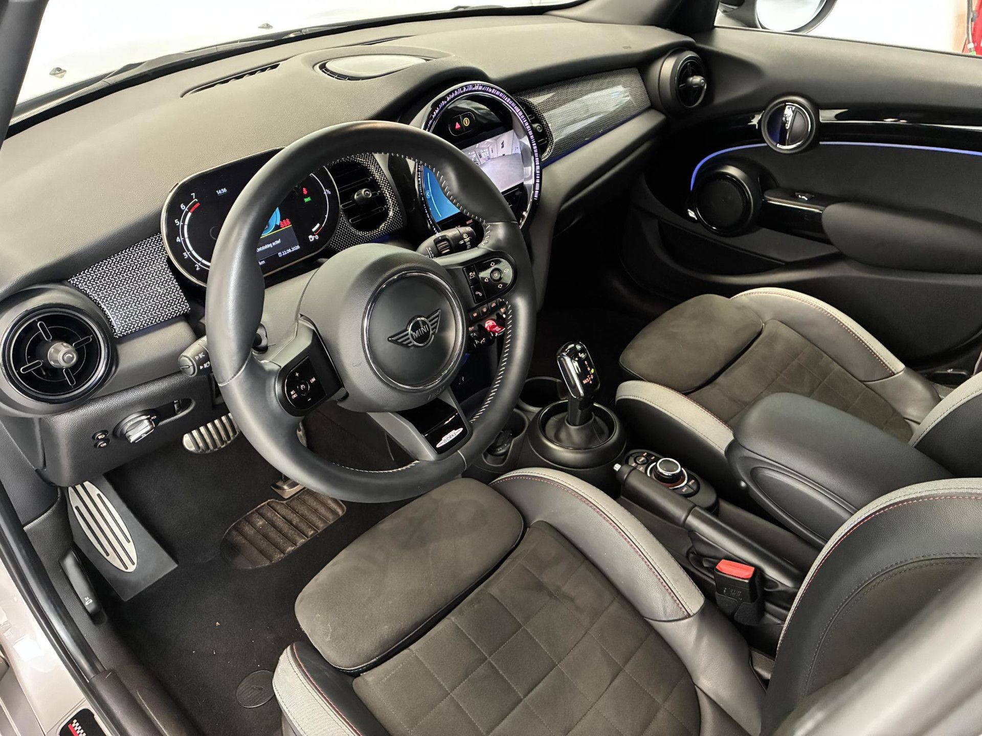 MINI Cooper met kenteken N-750-TD – interieur