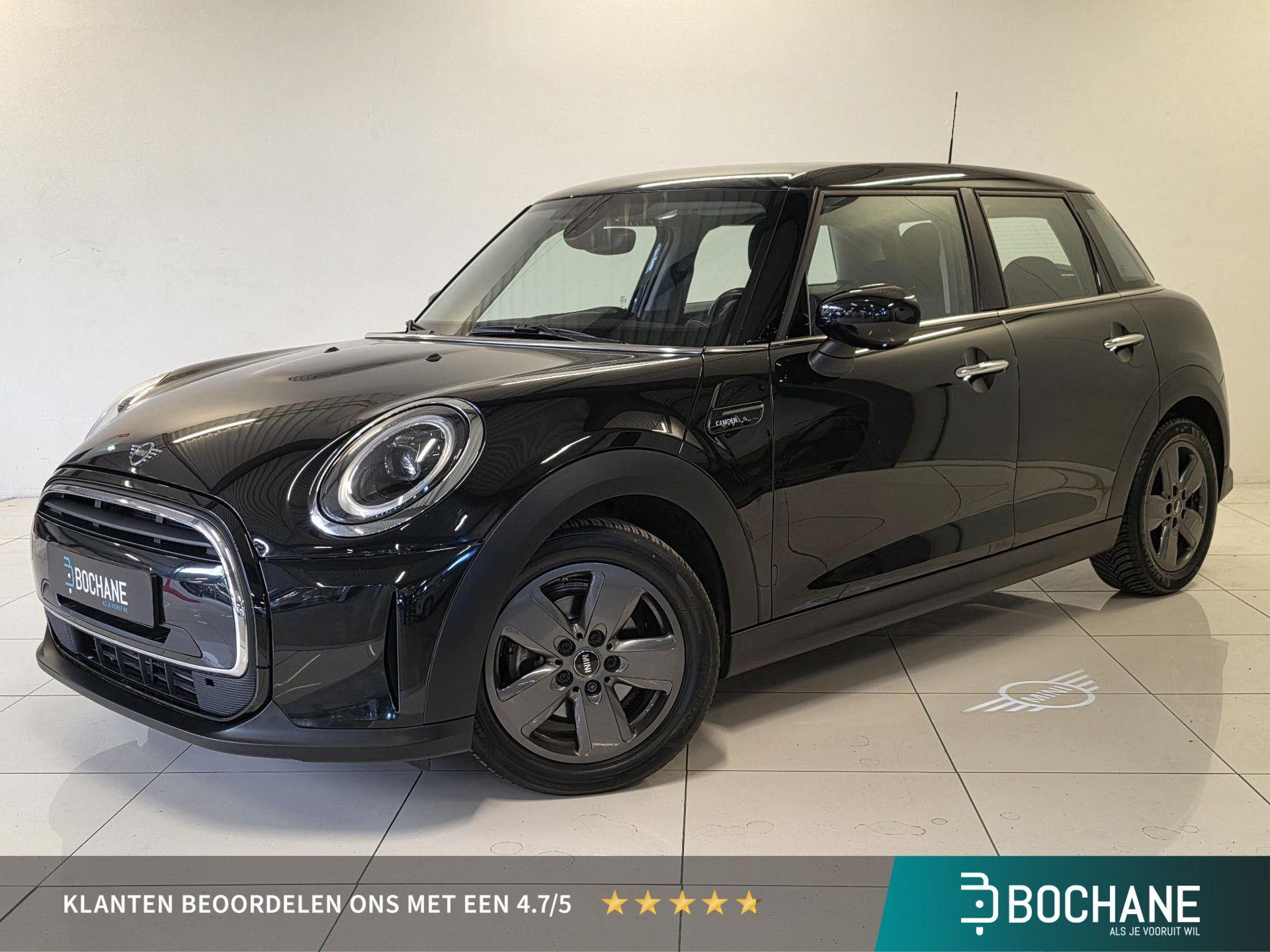 MINI Cooper met kenteken T-661-RF – vooraanzicht