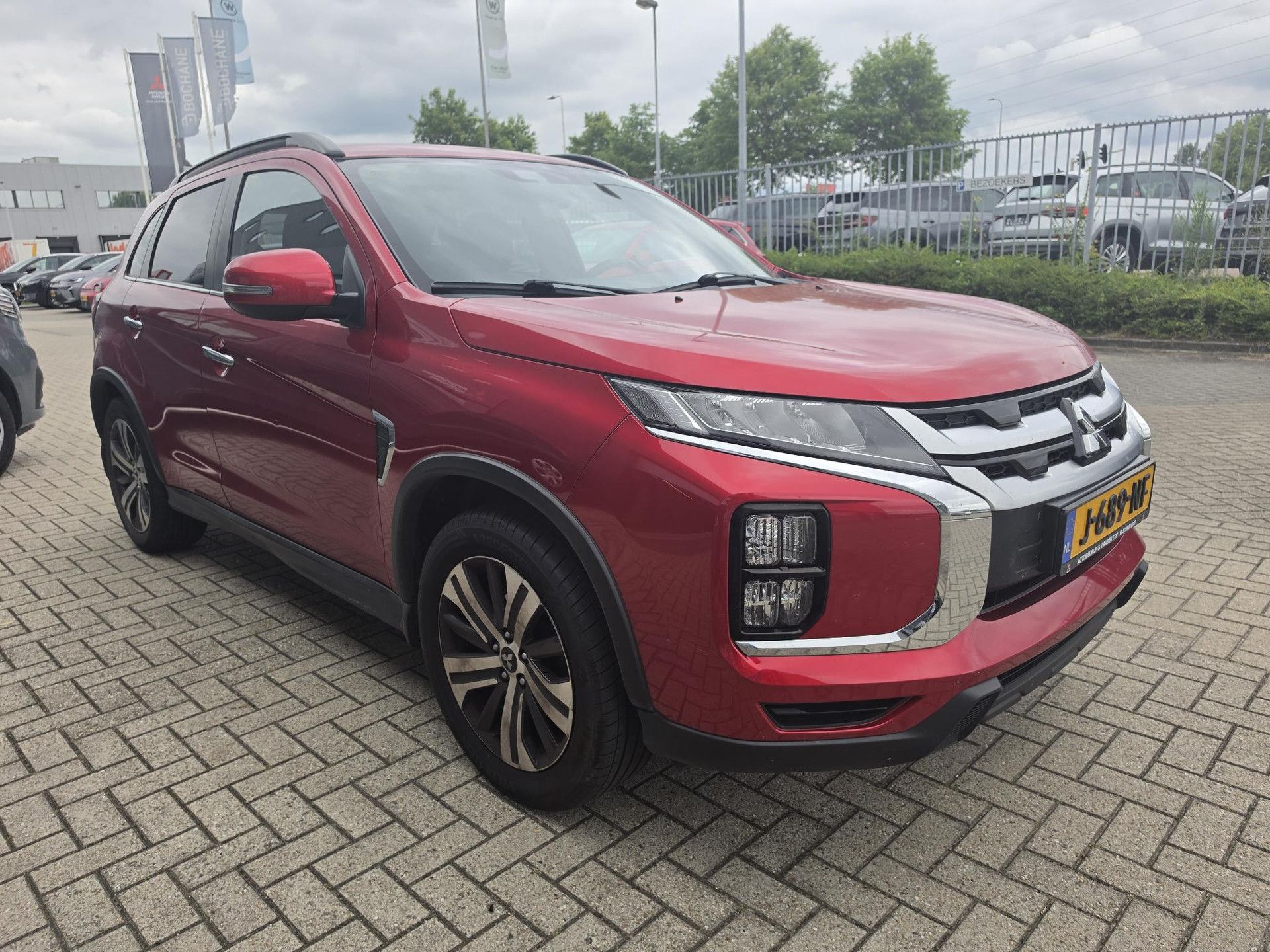 Mitsubishi ASX met kenteken J-689-NF – detailfoto