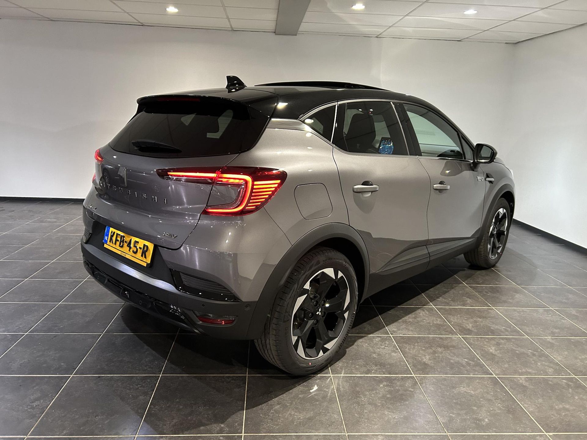 Mitsubishi ASX met kenteken KFB-45-R – achteraanzicht