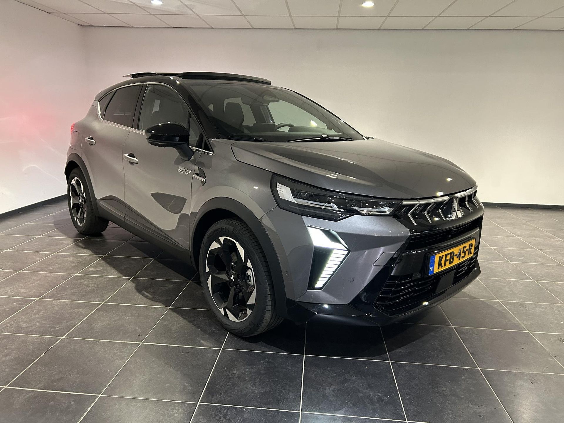 Mitsubishi ASX met kenteken KFB-45-R – detailfoto