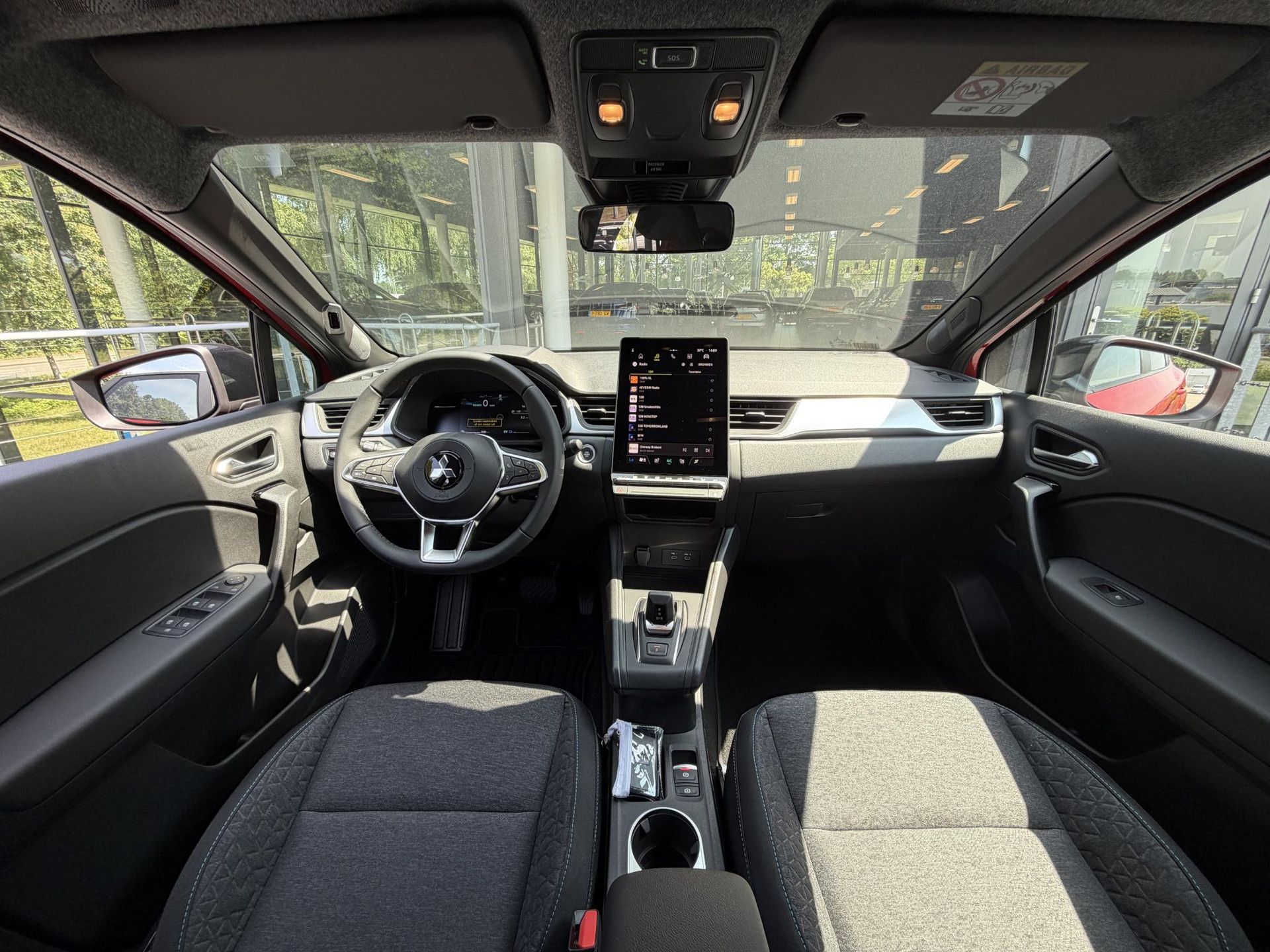 Mitsubishi ASX met kenteken KNV-28-R – interieur