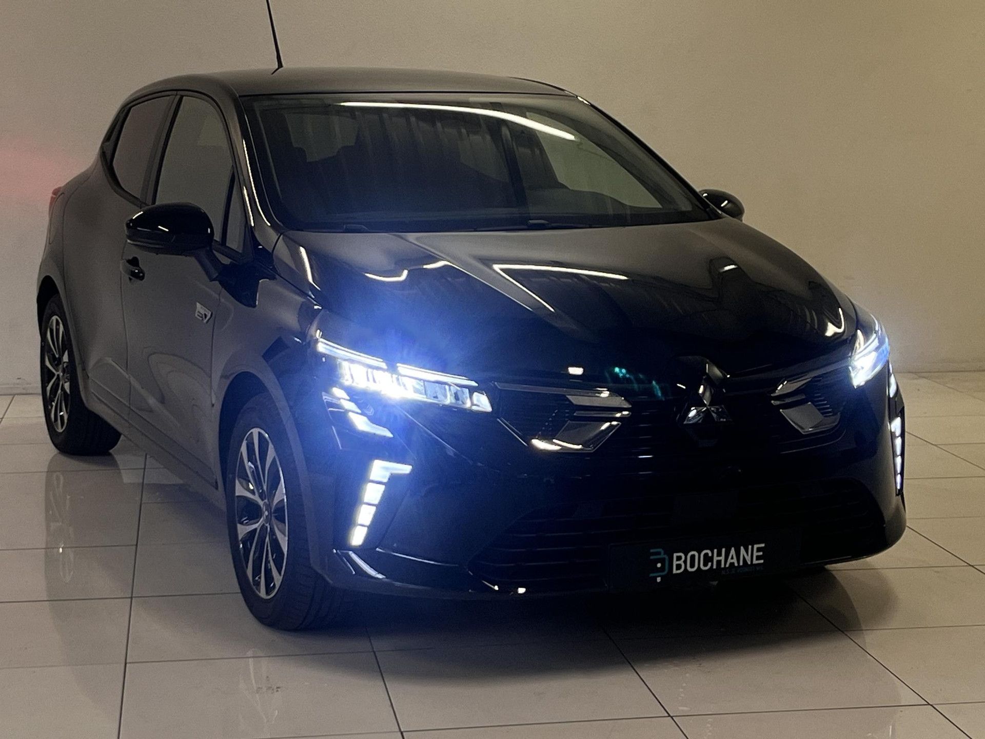 Mitsubishi Colt met kenteken KKF-81-V – detailfoto