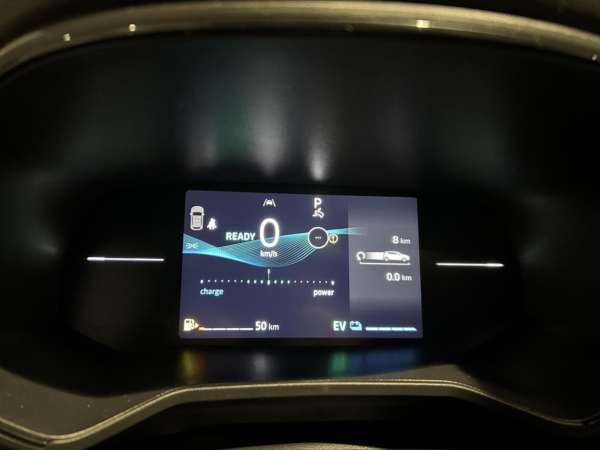 Mitsubishi Colt met kenteken KKF-83-V – dashboard