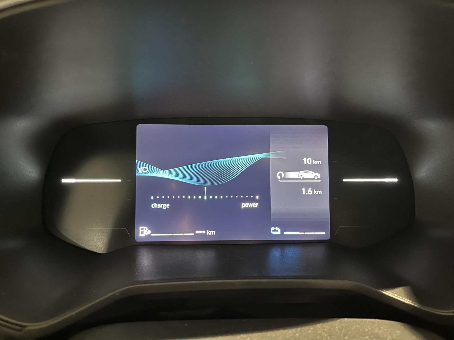 Mitsubishi Colt met kenteken KKF-84-V – dashboard