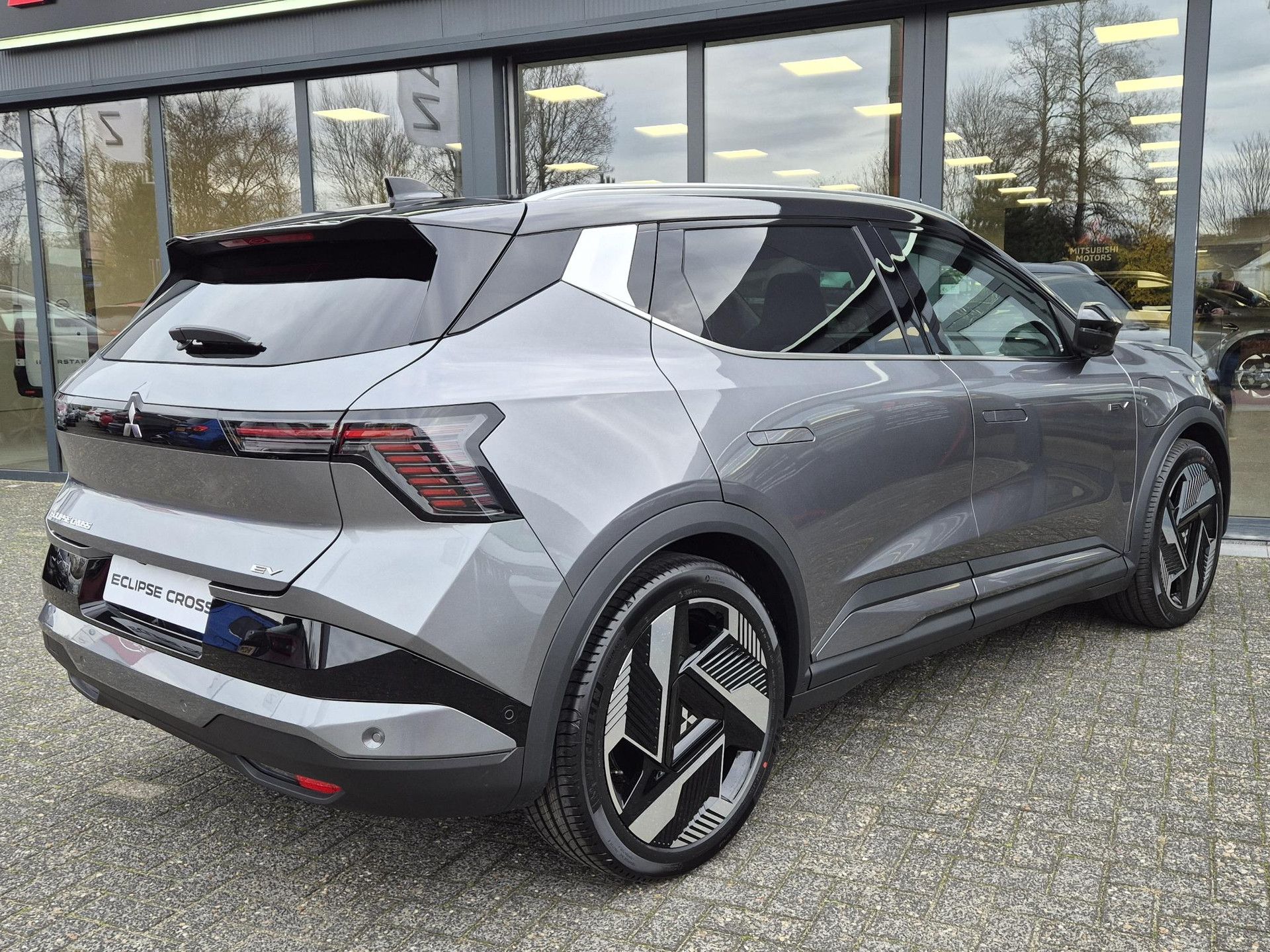 Mitsubishi EclipseCross met kenteken JNP-64-F – achteraanzicht