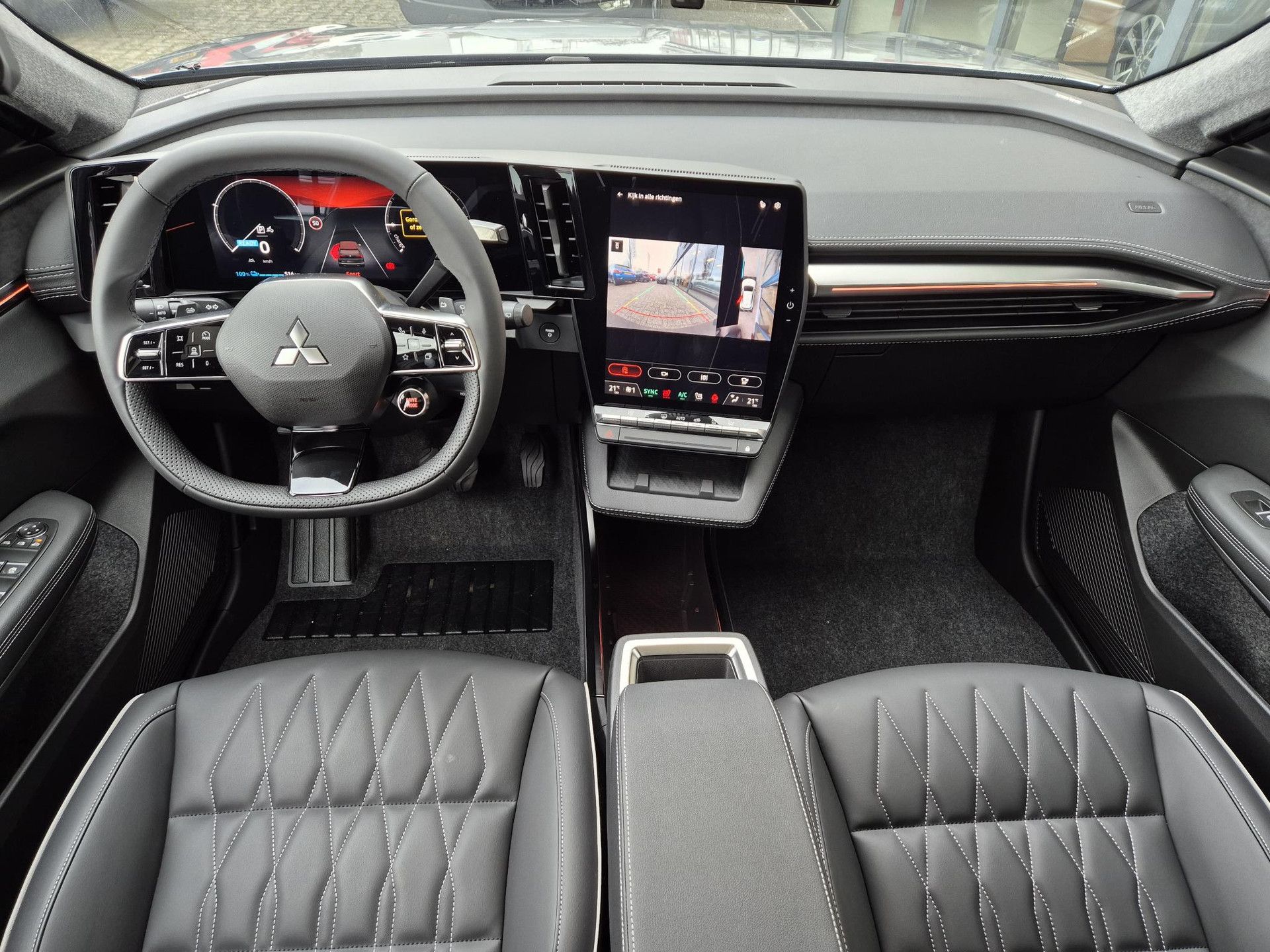 Mitsubishi EclipseCross met kenteken JNP-64-F – interieur