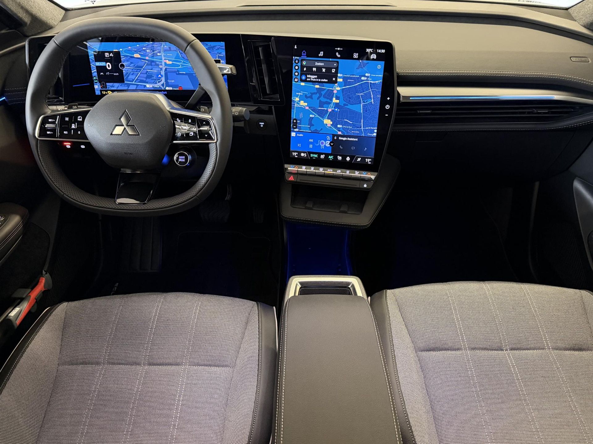 Mitsubishi EclipseCross met kenteken KNV-51-R – interieur