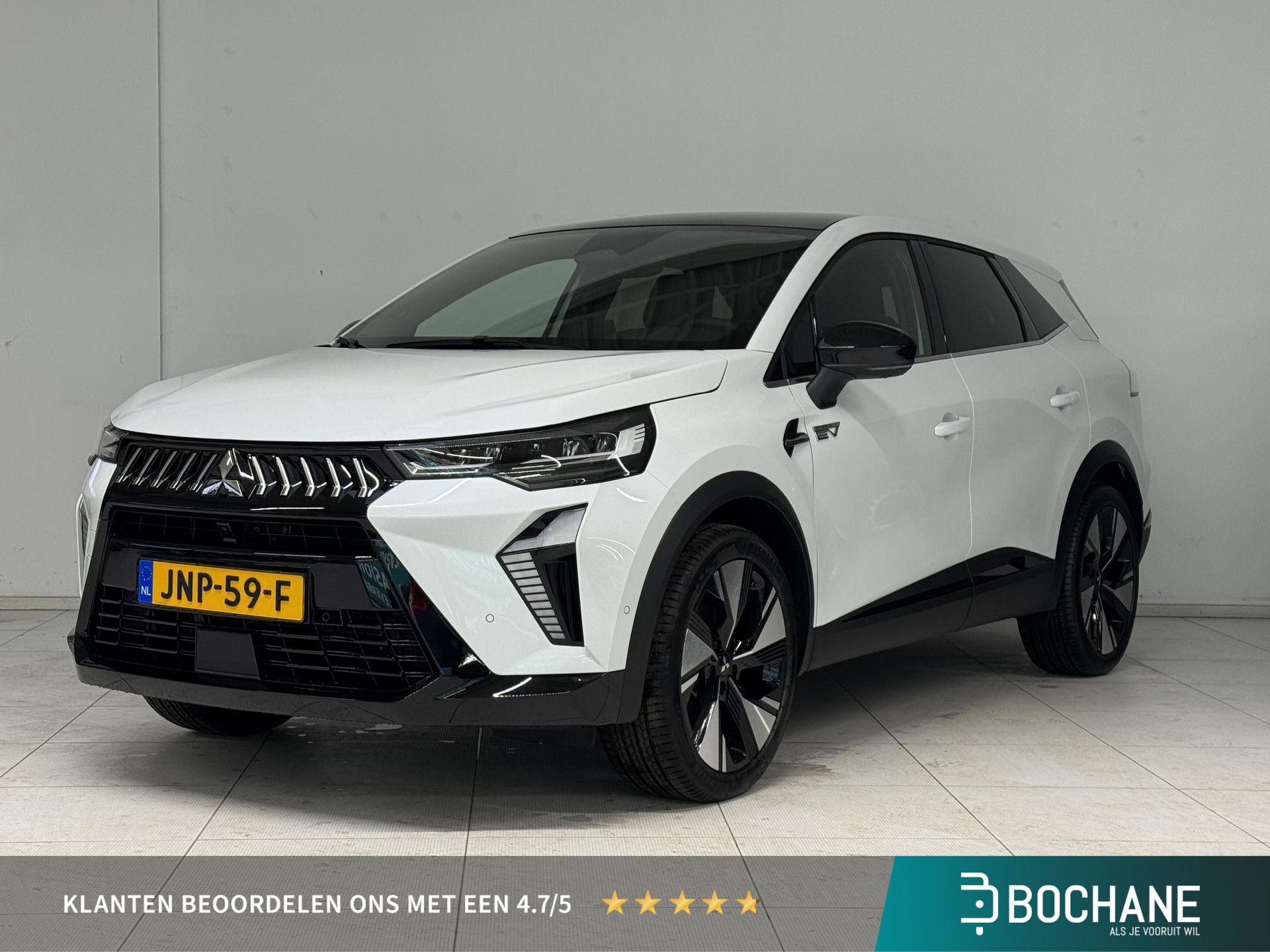 Mitsubishi Grandis met kenteken JNP-59-F – vooraanzicht