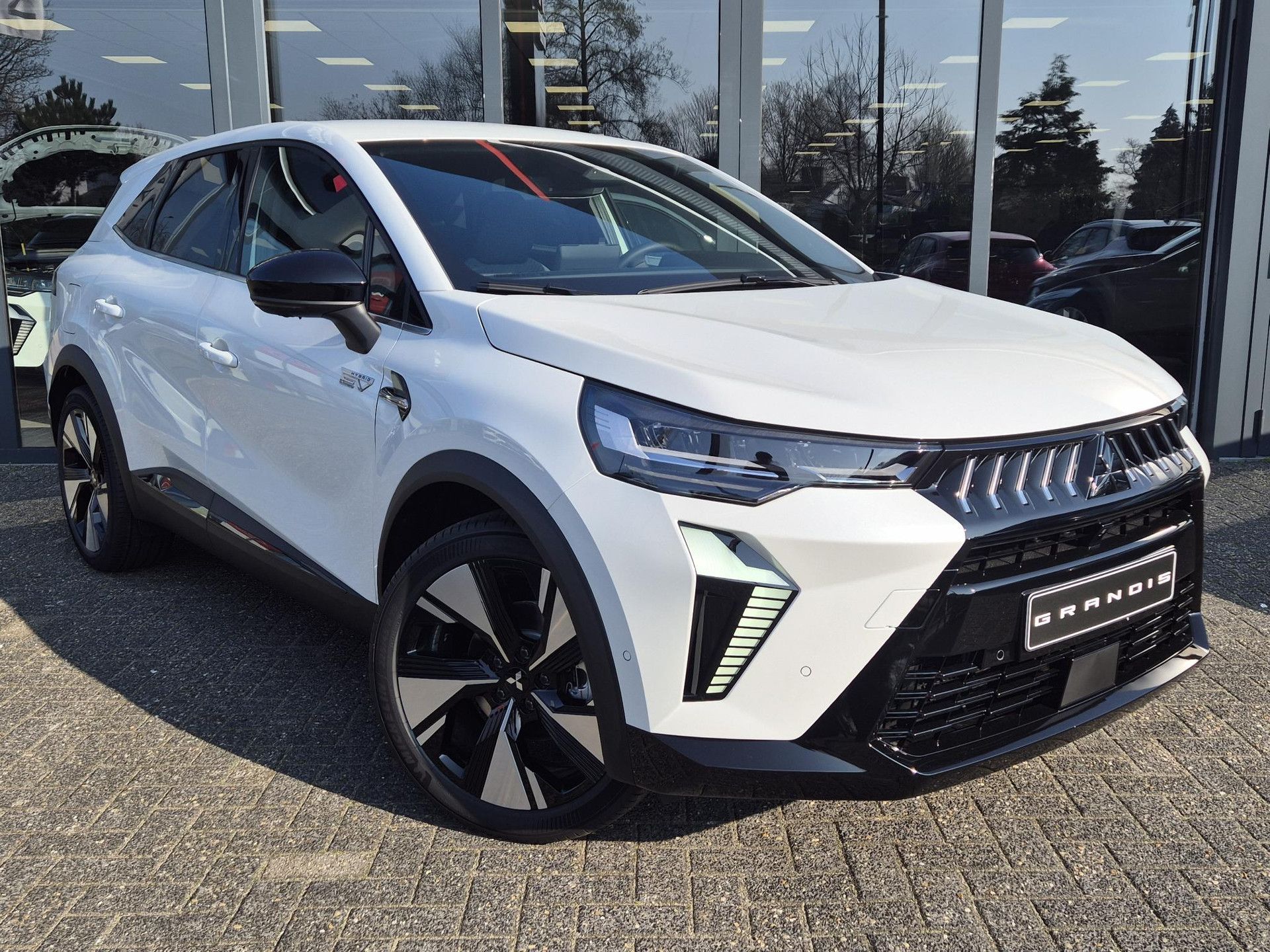 Mitsubishi Grandis met kenteken KDV-01-S – detailfoto