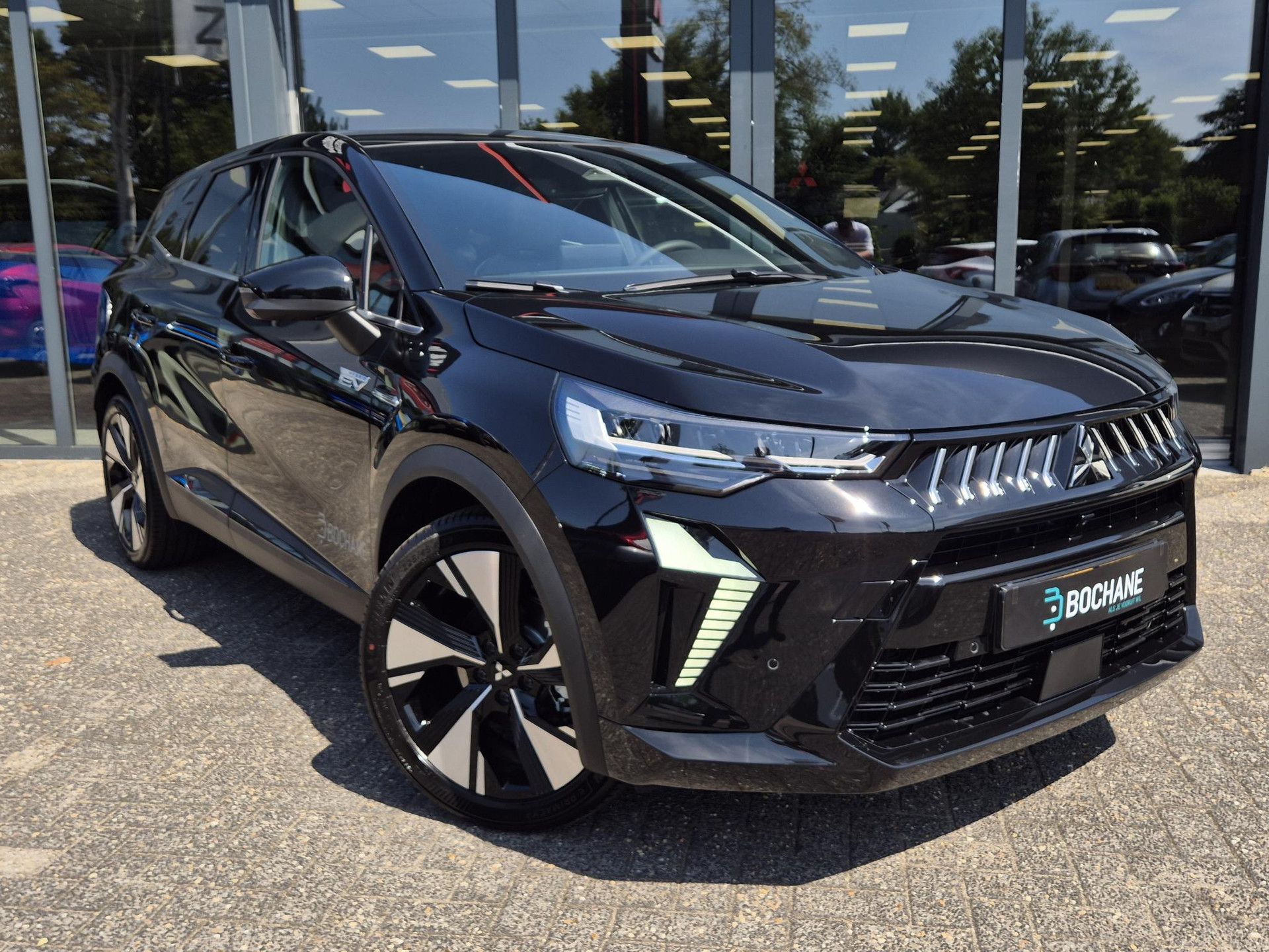 Mitsubishi Grandis met kenteken KNV-43-R – detailfoto