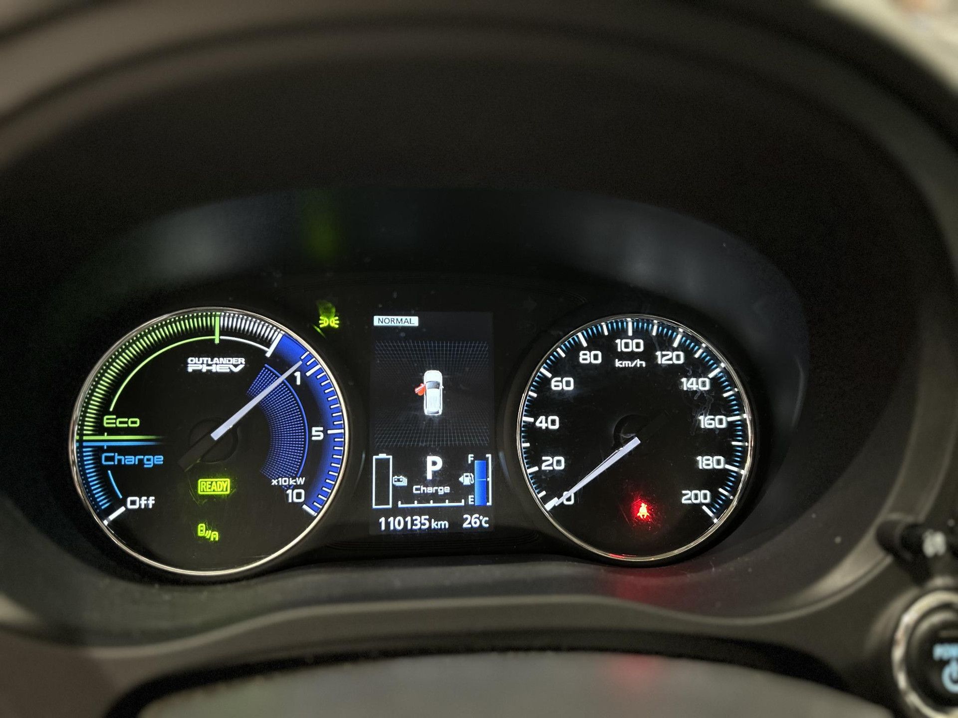 Mitsubishi Outlander met kenteken G-087-TH – dashboard