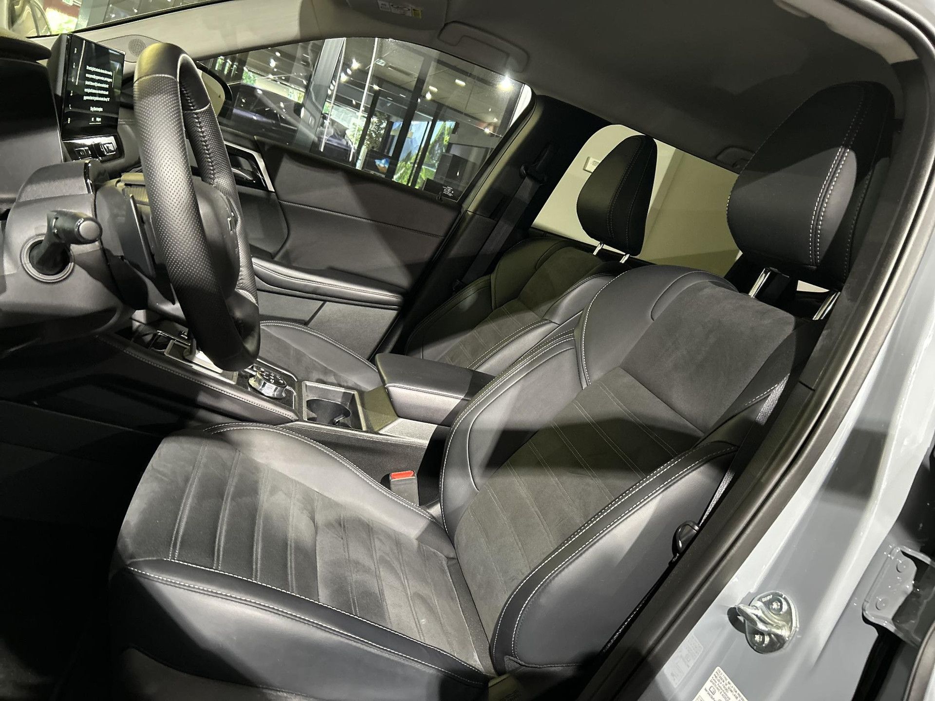 Mitsubishi Outlander met kenteken HHD-23-D – detailfoto