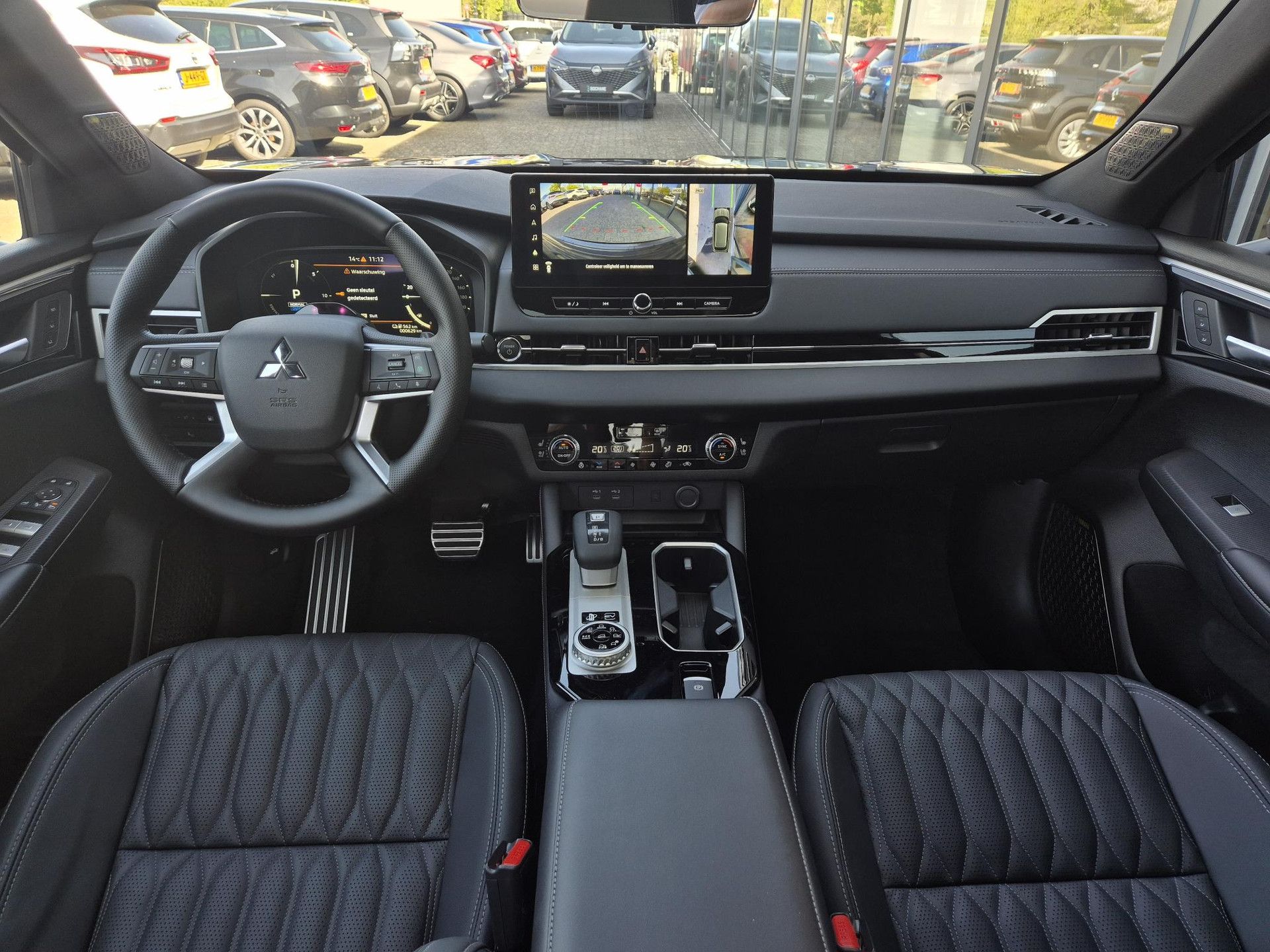 Mitsubishi Outlander met kenteken KBZ-63-N – interieur