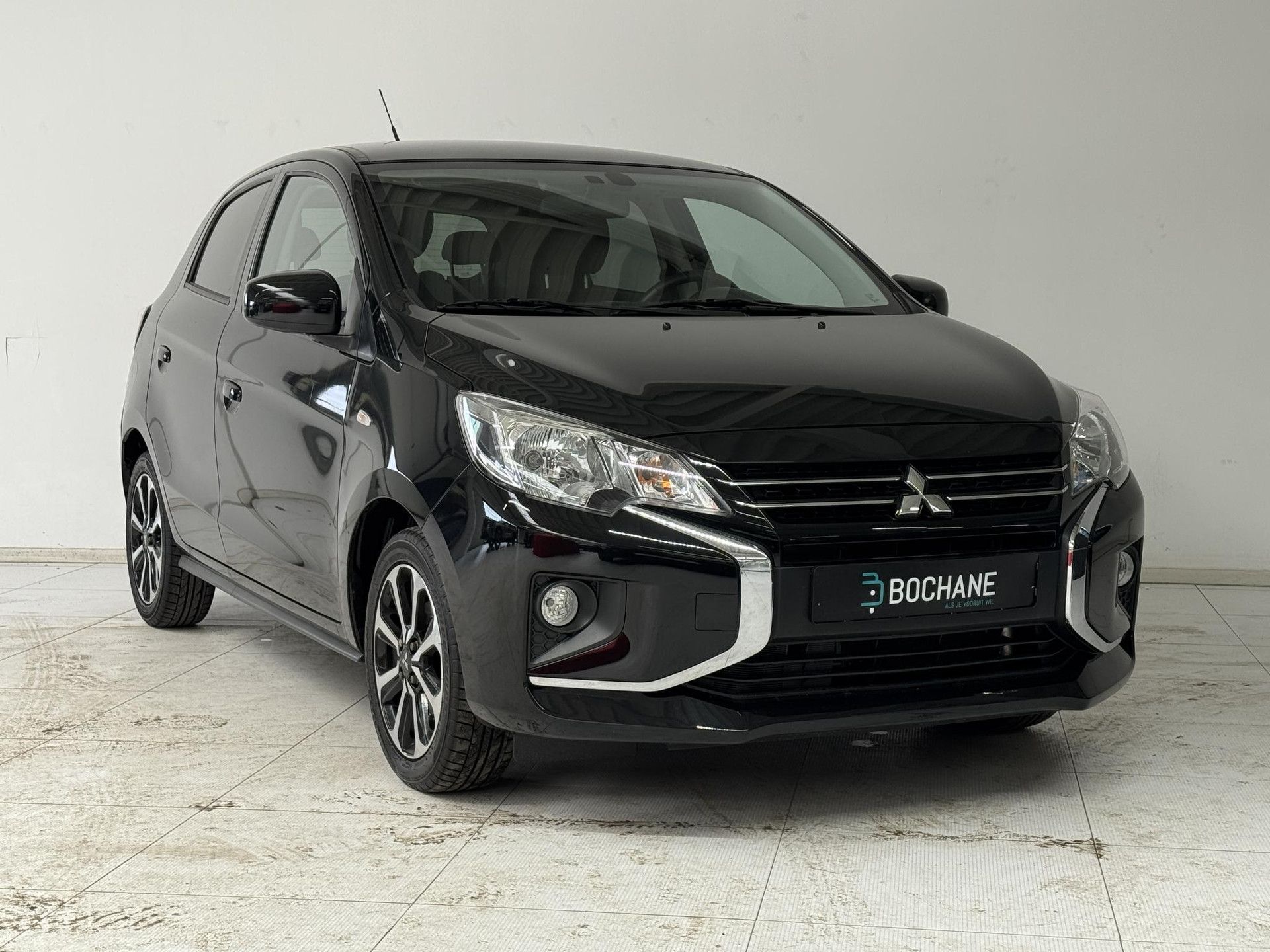 Mitsubishi SpaceStar met kenteken KNL-99-R – detailfoto