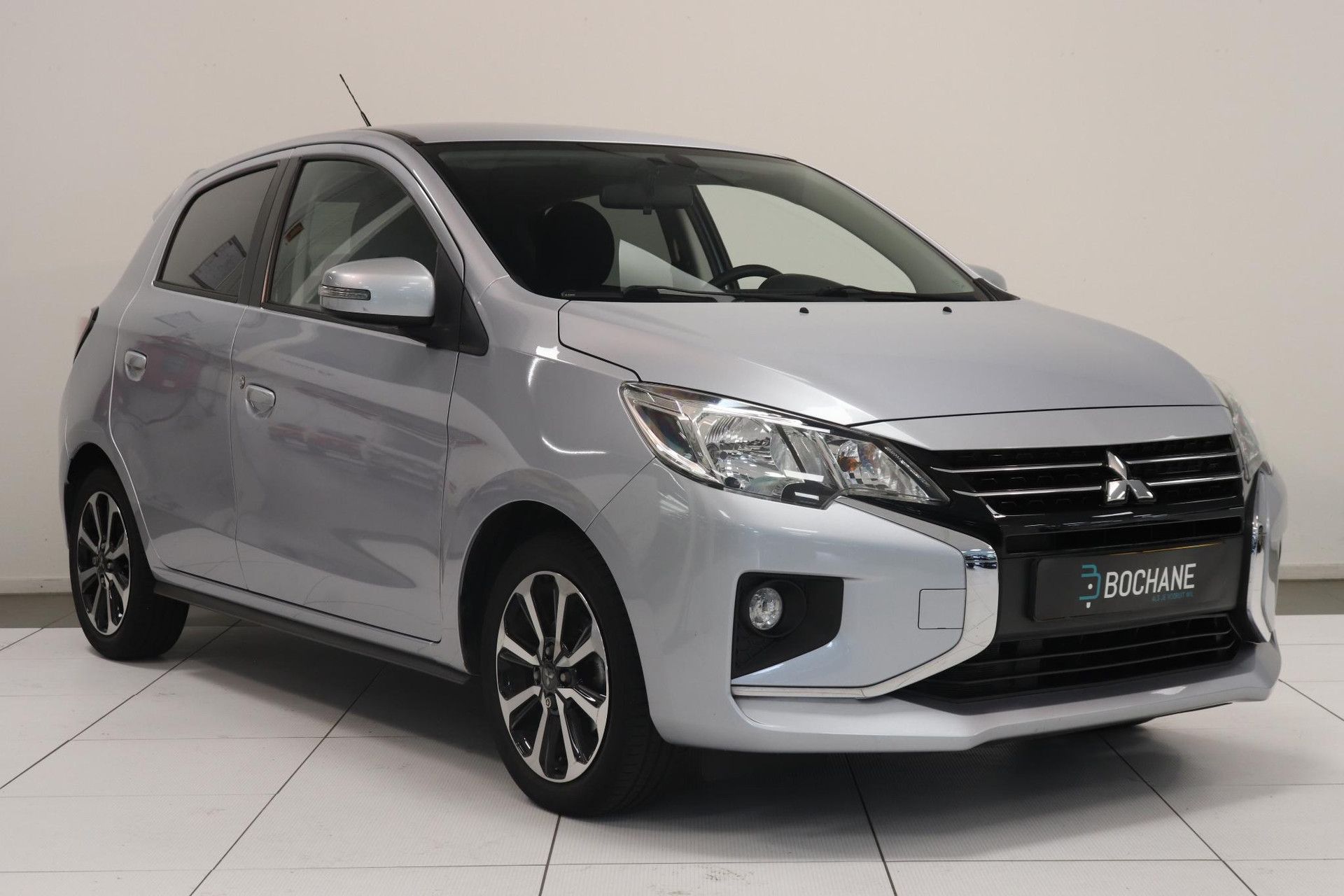 Mitsubishi SpaceStar met kenteken L-112-LJ – detailfoto