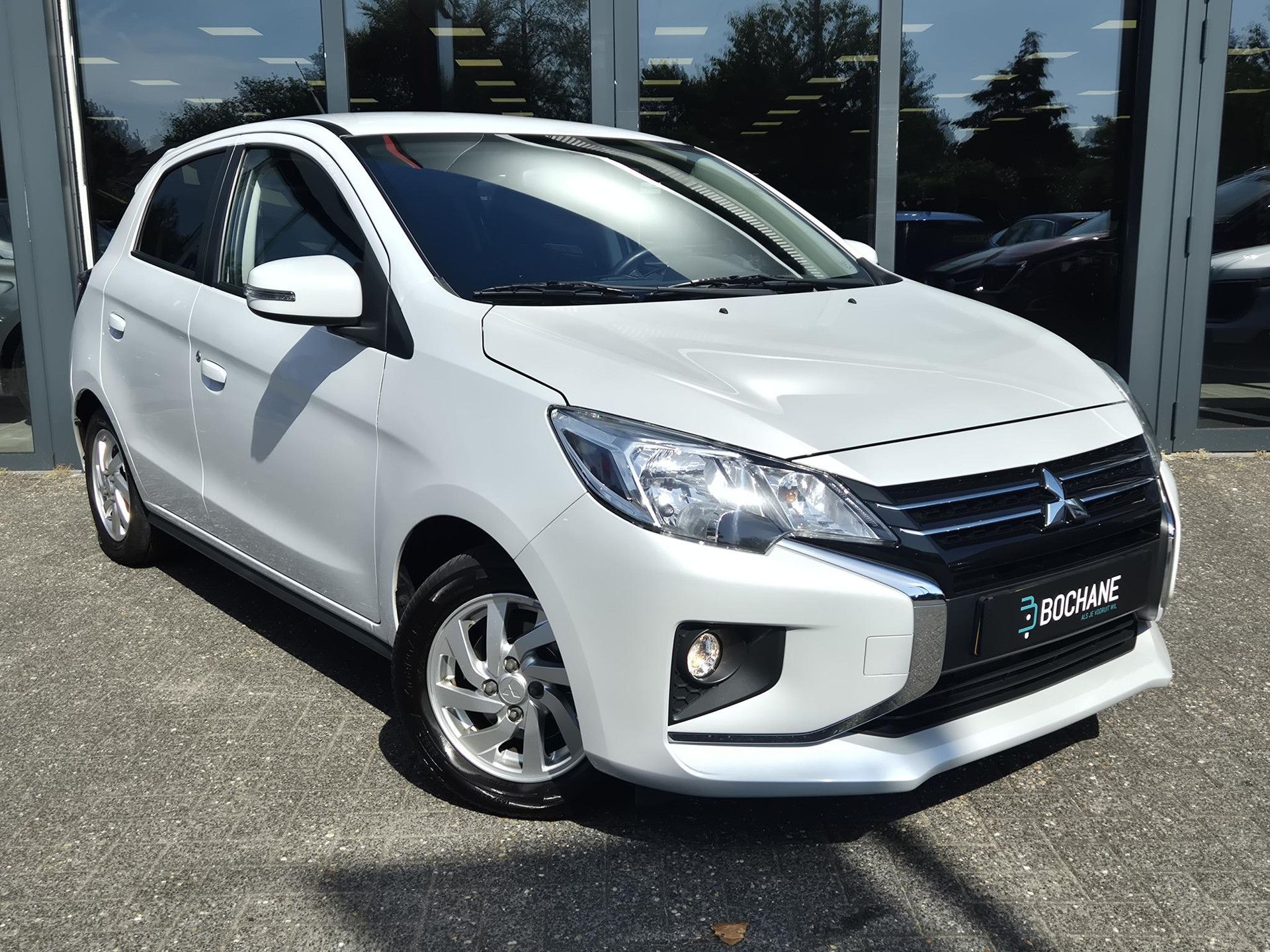 Mitsubishi SpaceStar met kenteken L-581-BK – detailfoto