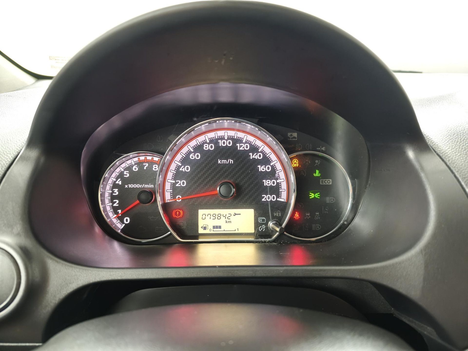 Mitsubishi SpaceStar met kenteken R-214-JD – dashboard