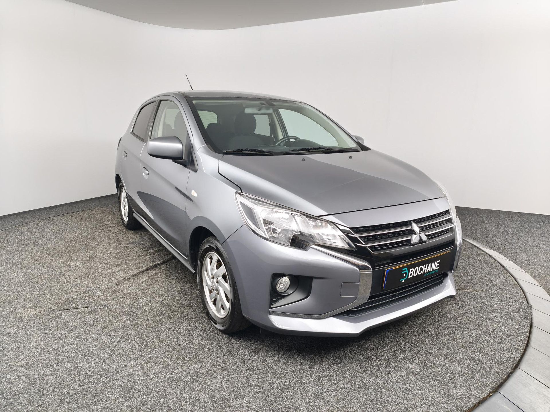 Mitsubishi SpaceStar met kenteken R-214-JD – detailfoto