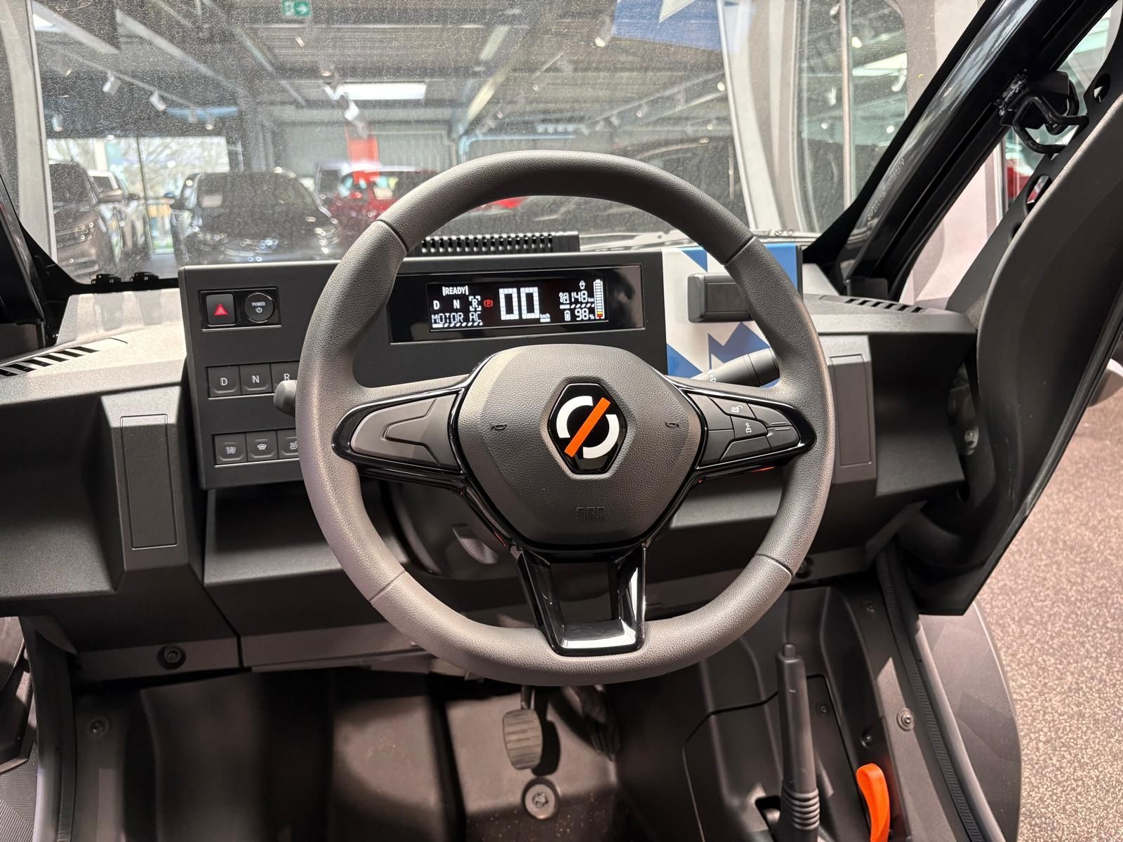 Mobilize 80Evo met kenteken JPS-84-H – interieur