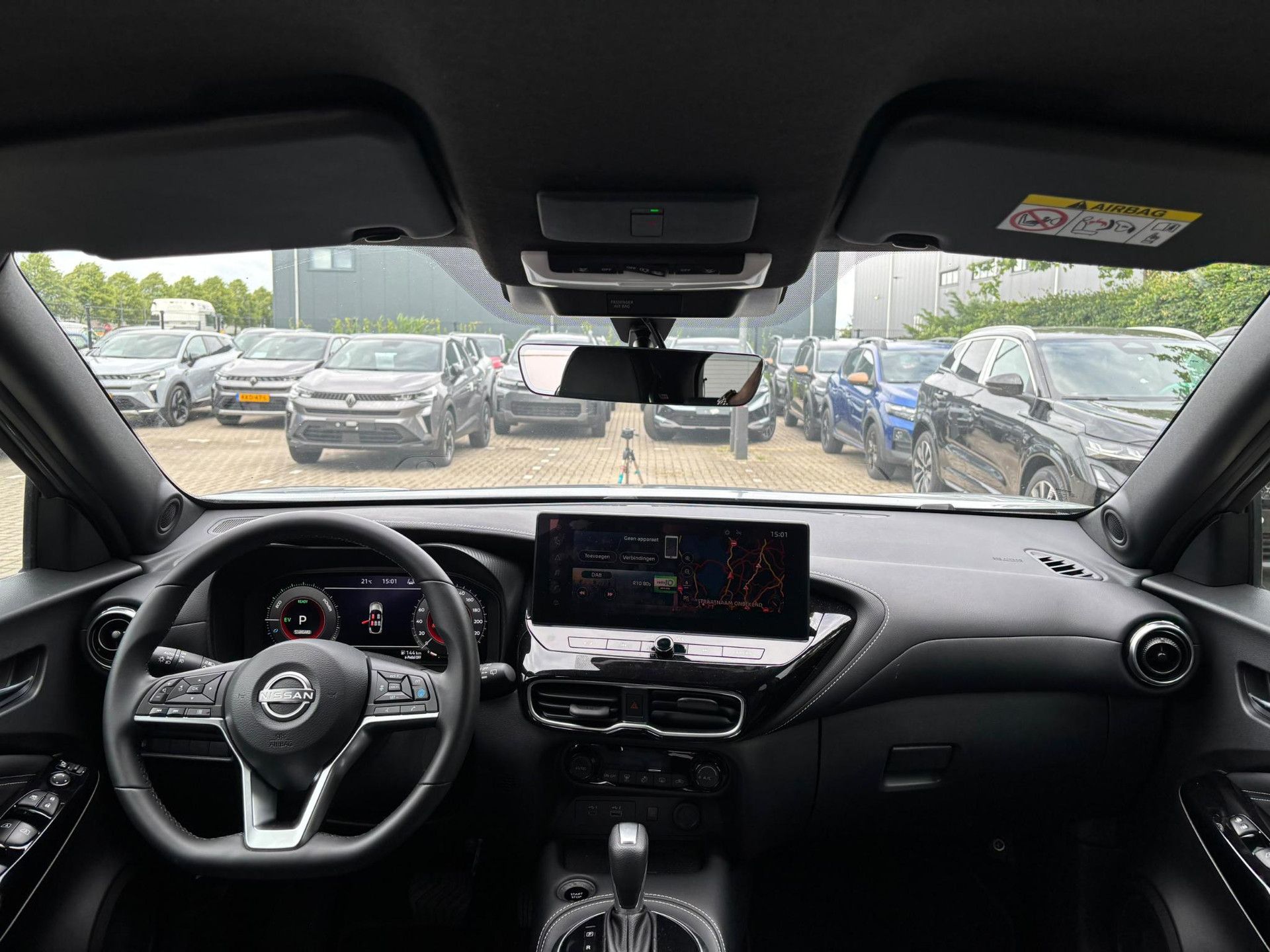 Nissan Juke met kenteken HJD-79-D – interieur